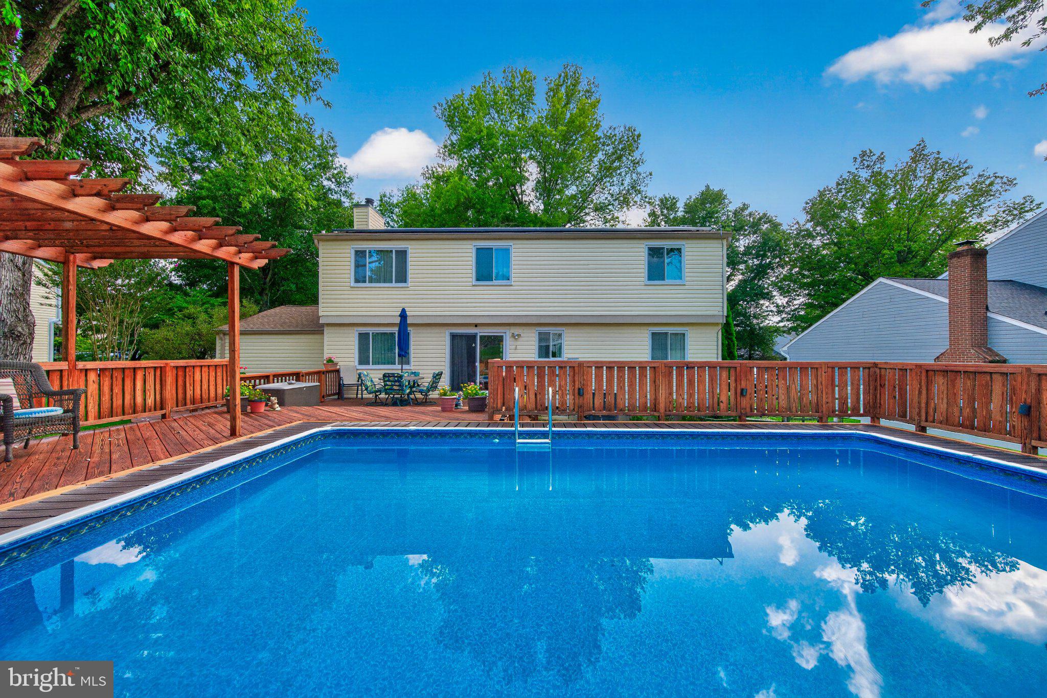 4421 MORNINGWOOD DRIVE