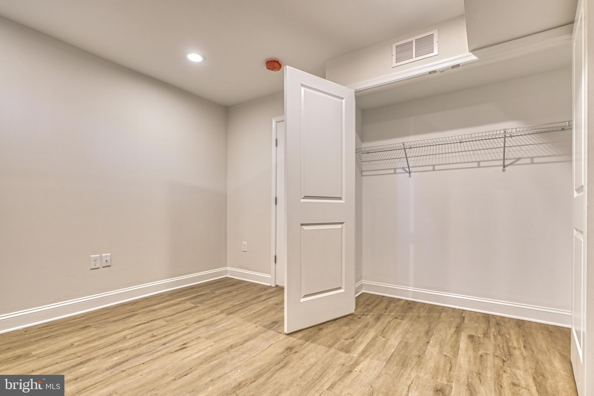 BREWERS HILL - Residential