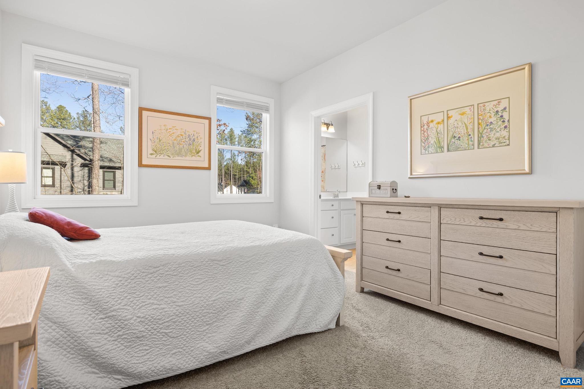 MEADOW BROOK - Residential