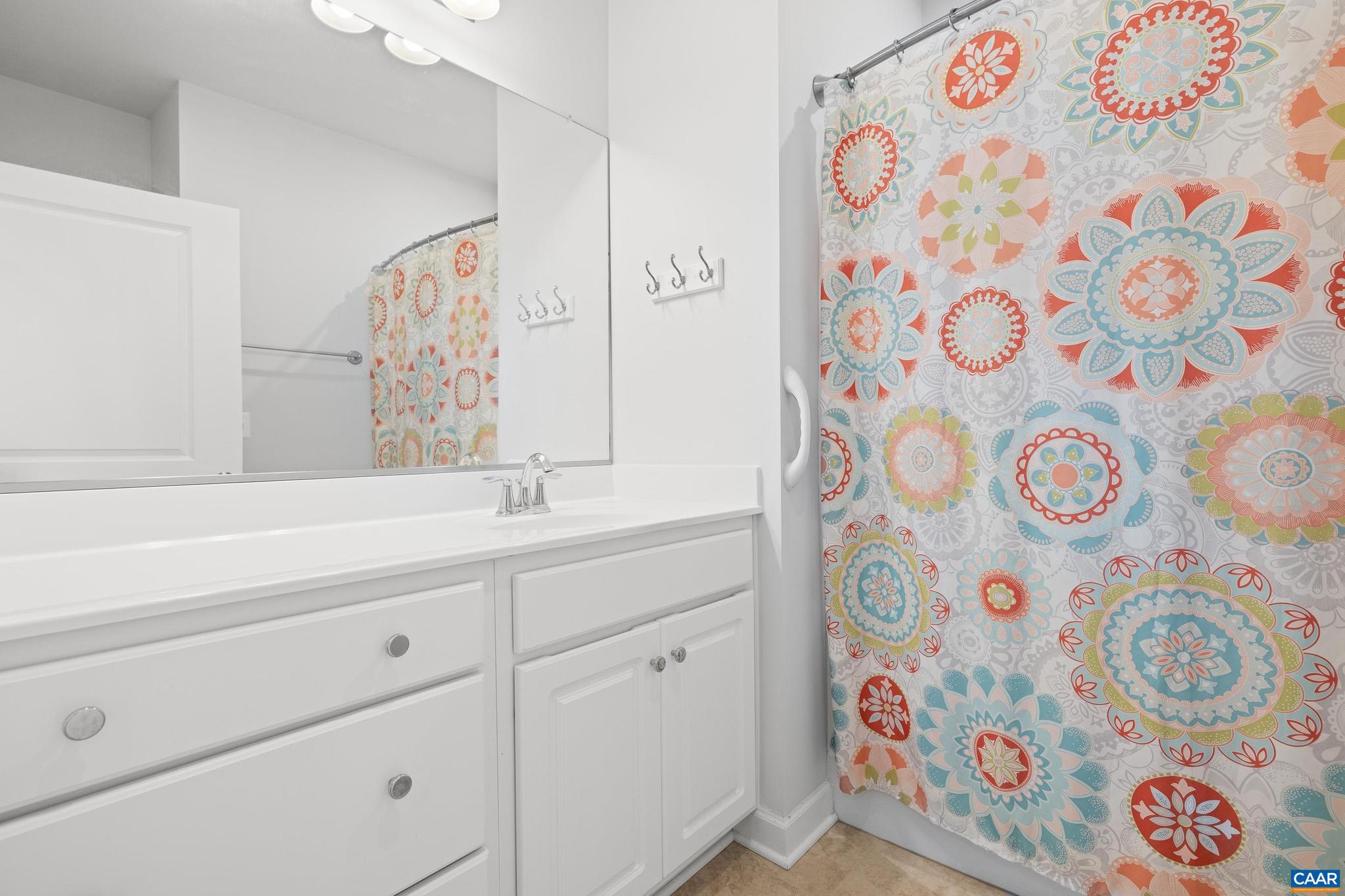 MEADOW BROOK - Residential