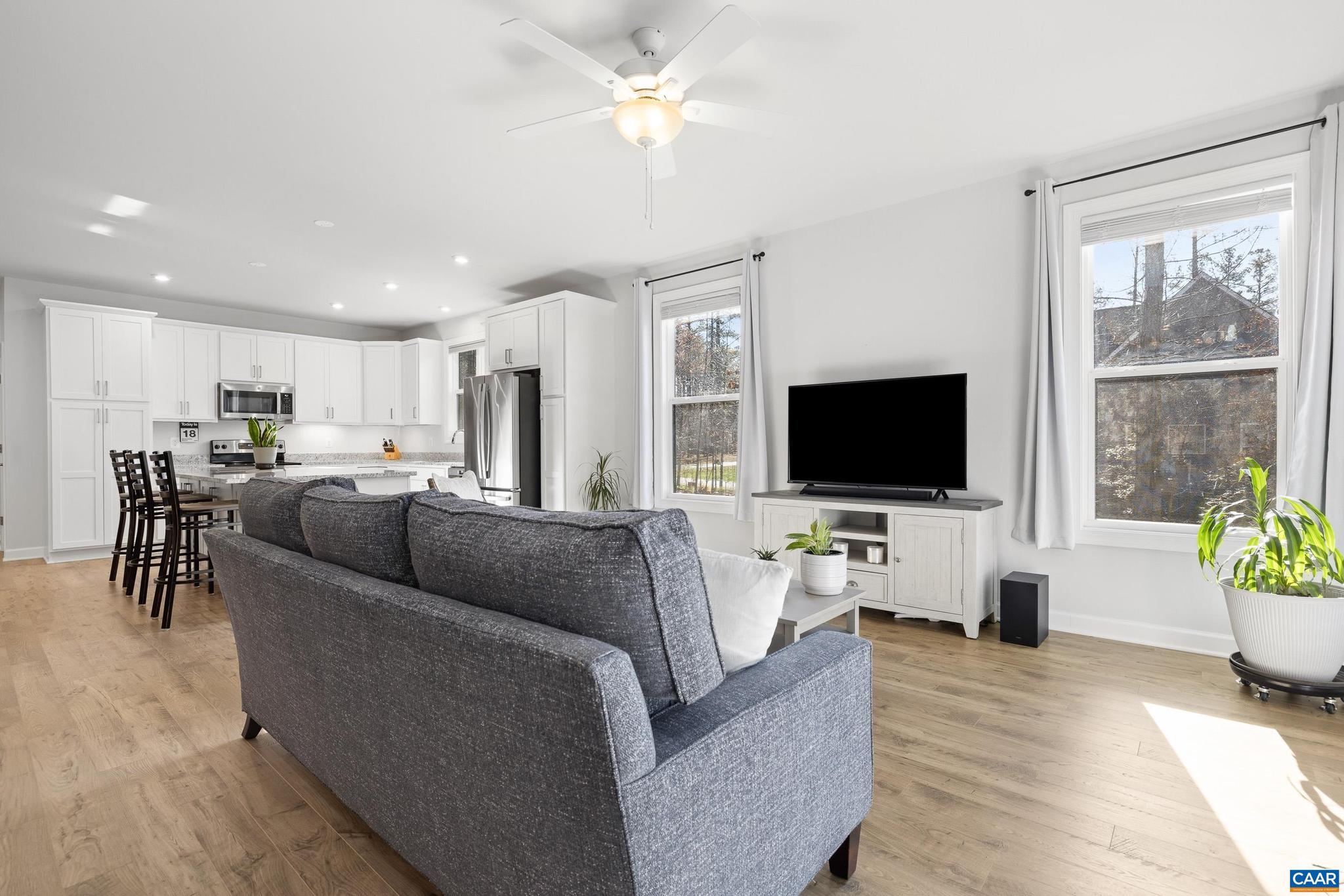 MEADOW BROOK - Residential