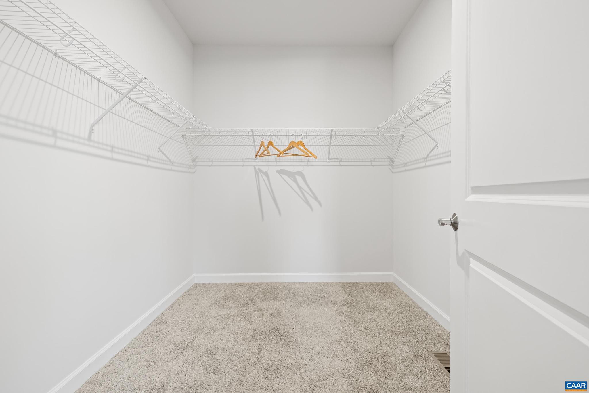 MEADOW BROOK - Residential