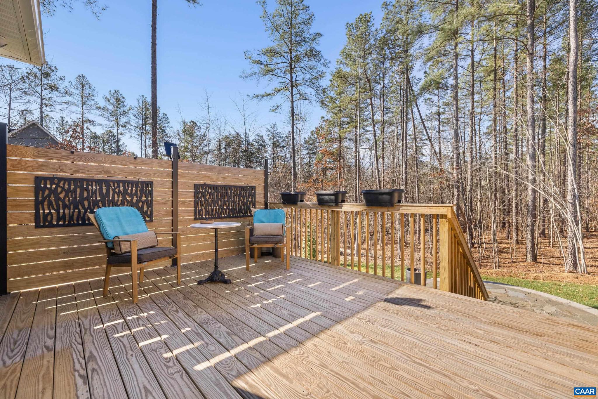 MEADOW BROOK - Residential