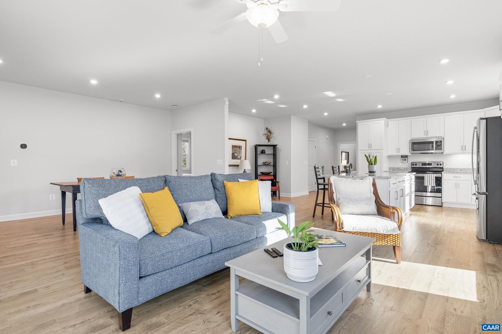 MEADOW BROOK - Residential