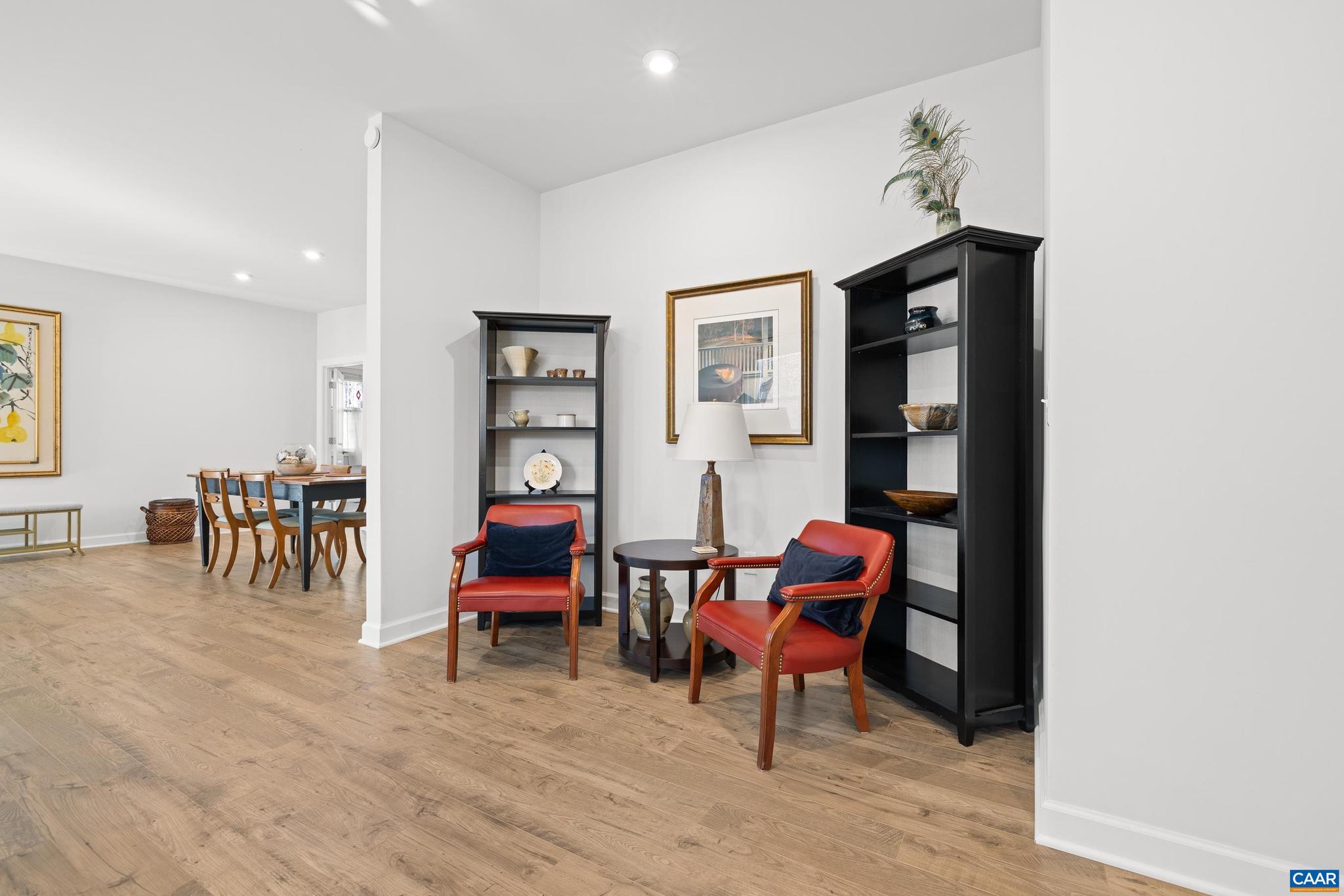 MEADOW BROOK - Residential