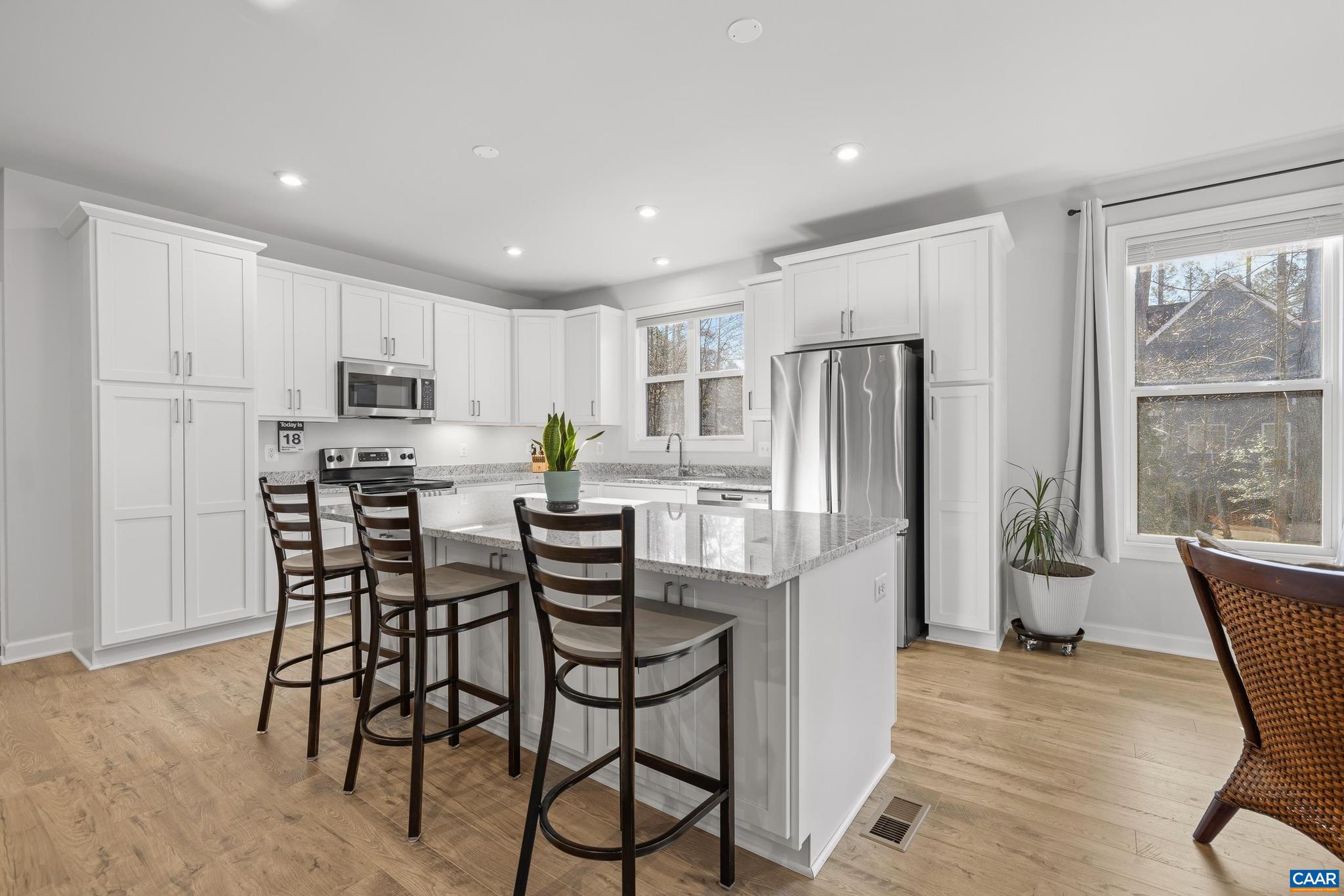 MEADOW BROOK - Residential