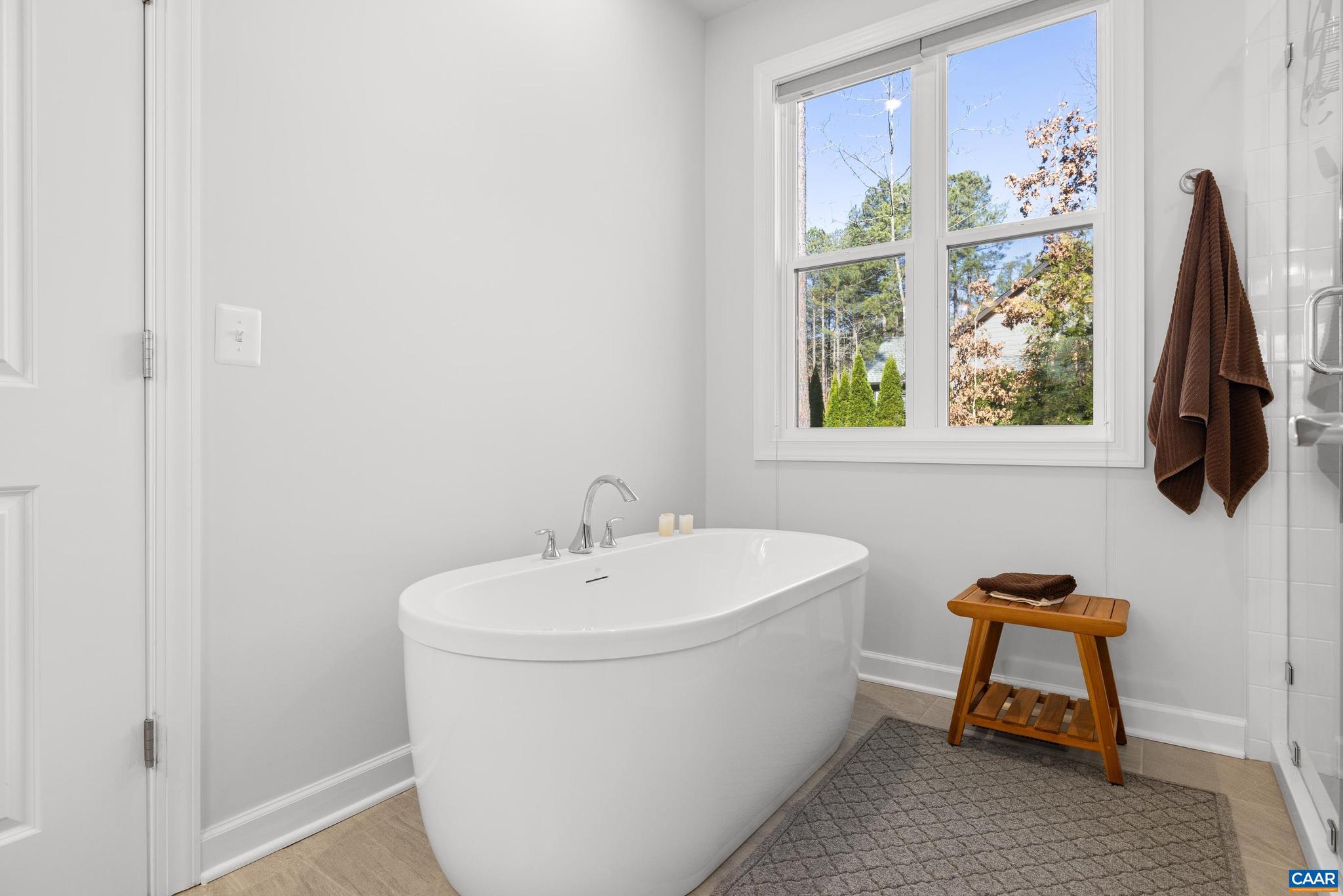 MEADOW BROOK - Residential