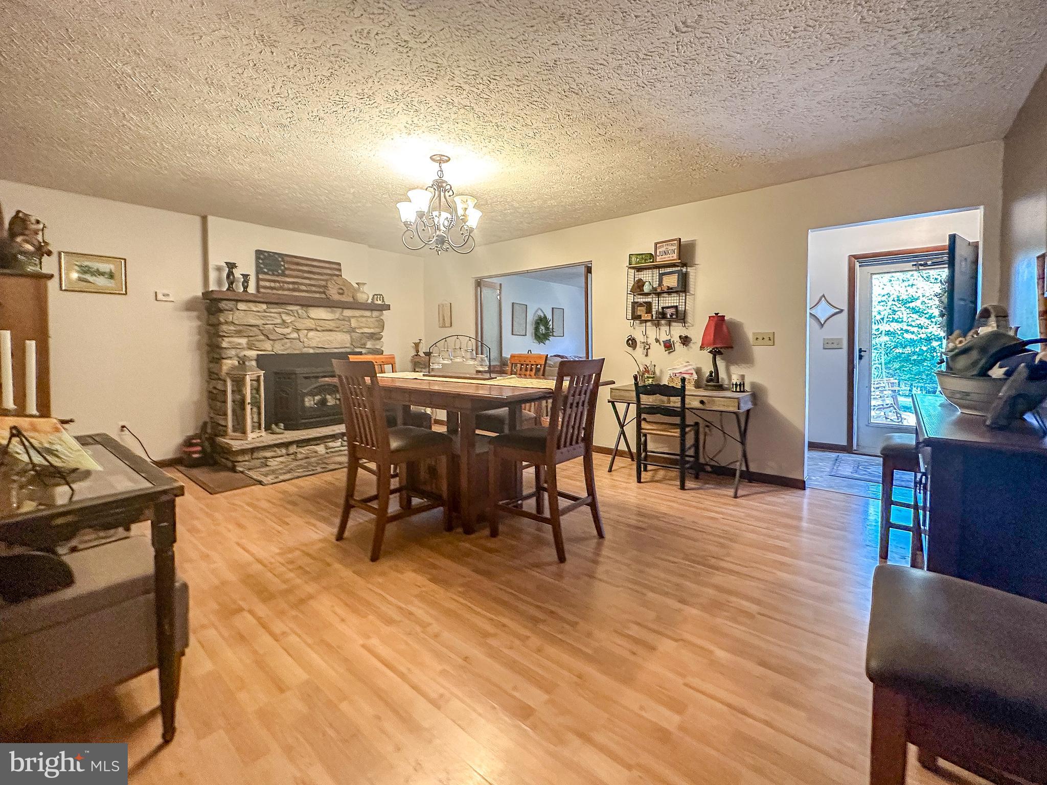 WALNUT RIDGE - Residential