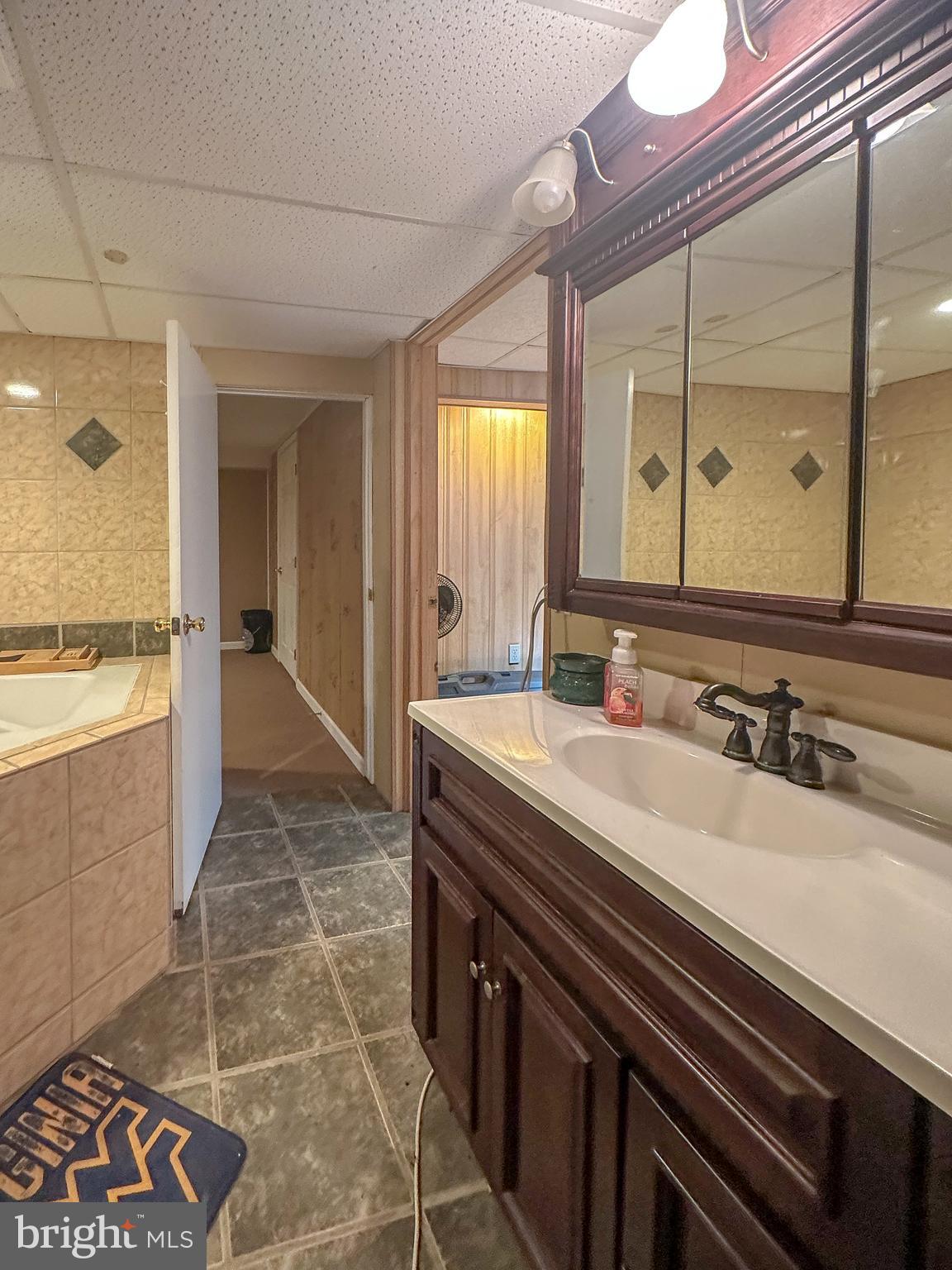 WALNUT RIDGE - Residential