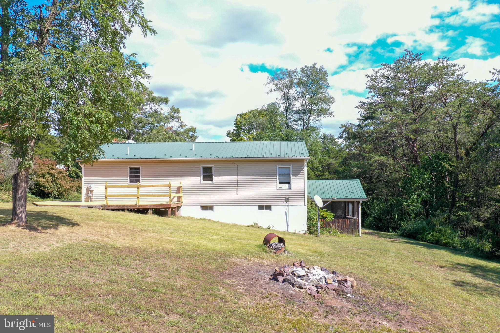 WALNUT RIDGE - Residential