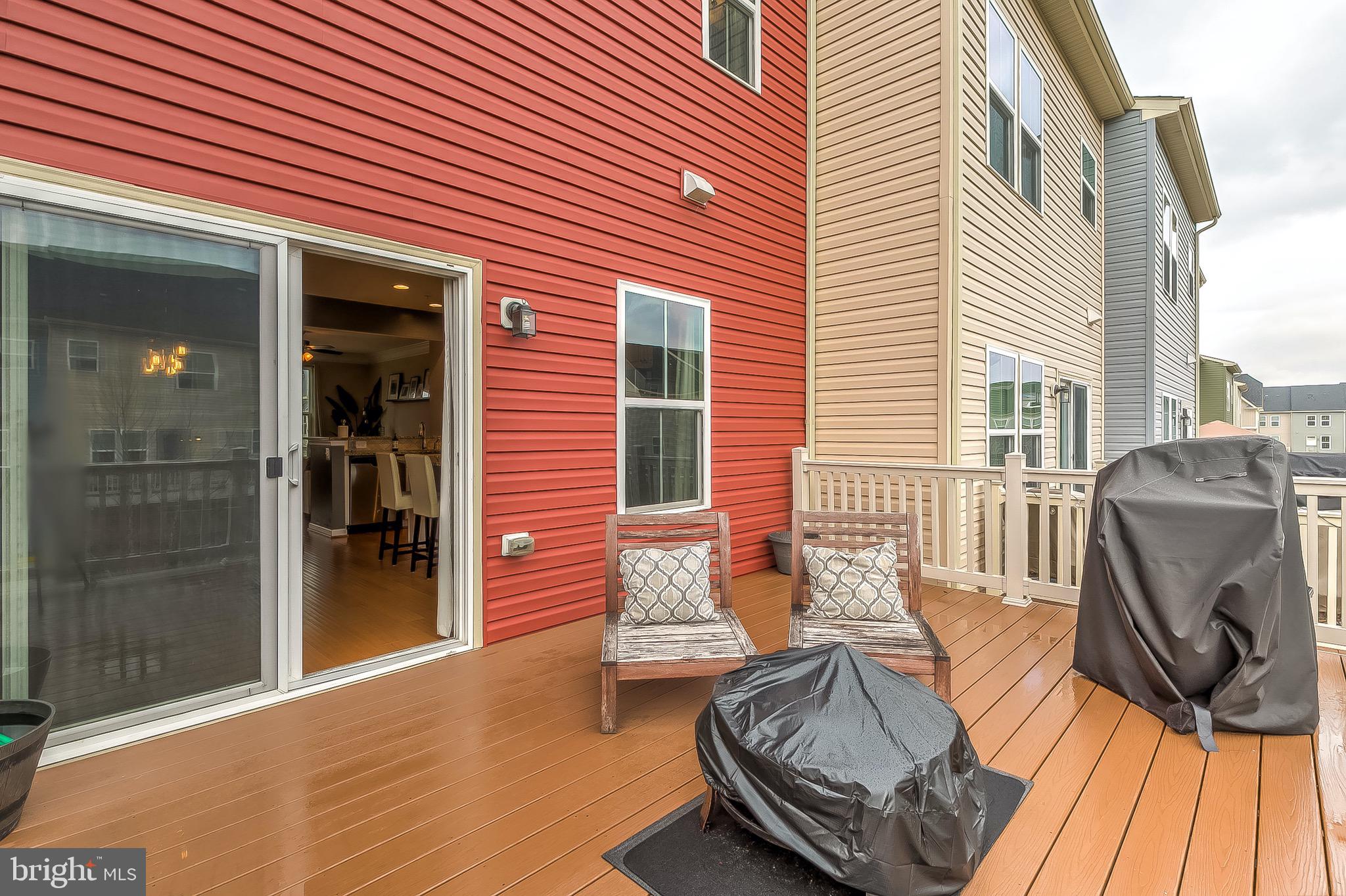 CREEKSIDE VILLAGE AT TANYARD SPRINGS - Residential