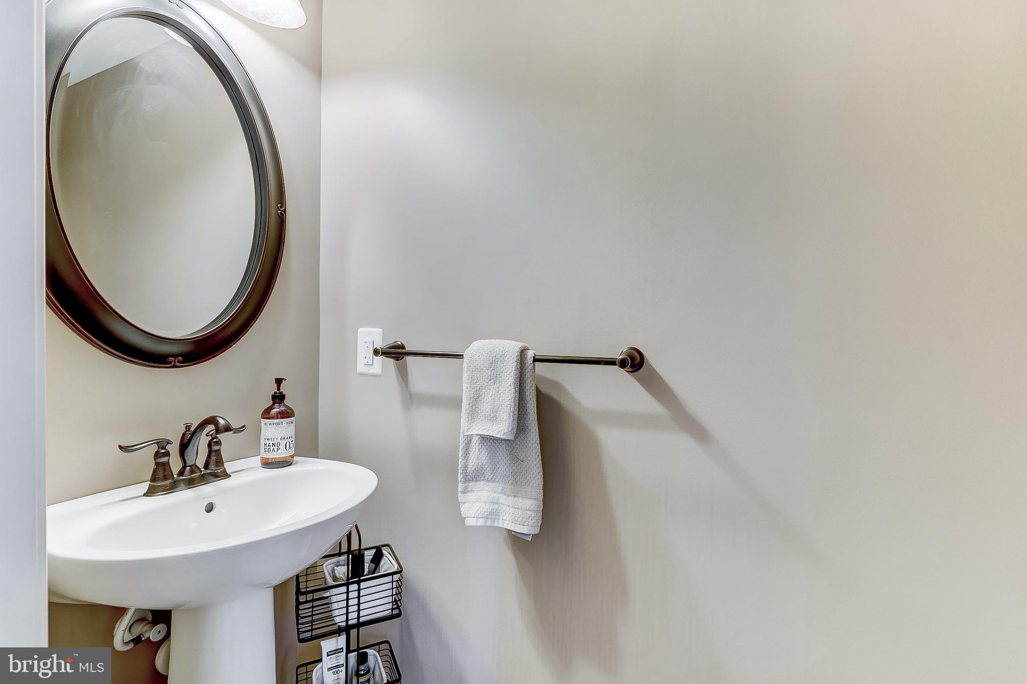 CREEKSIDE VILLAGE AT TANYARD SPRINGS - Residential