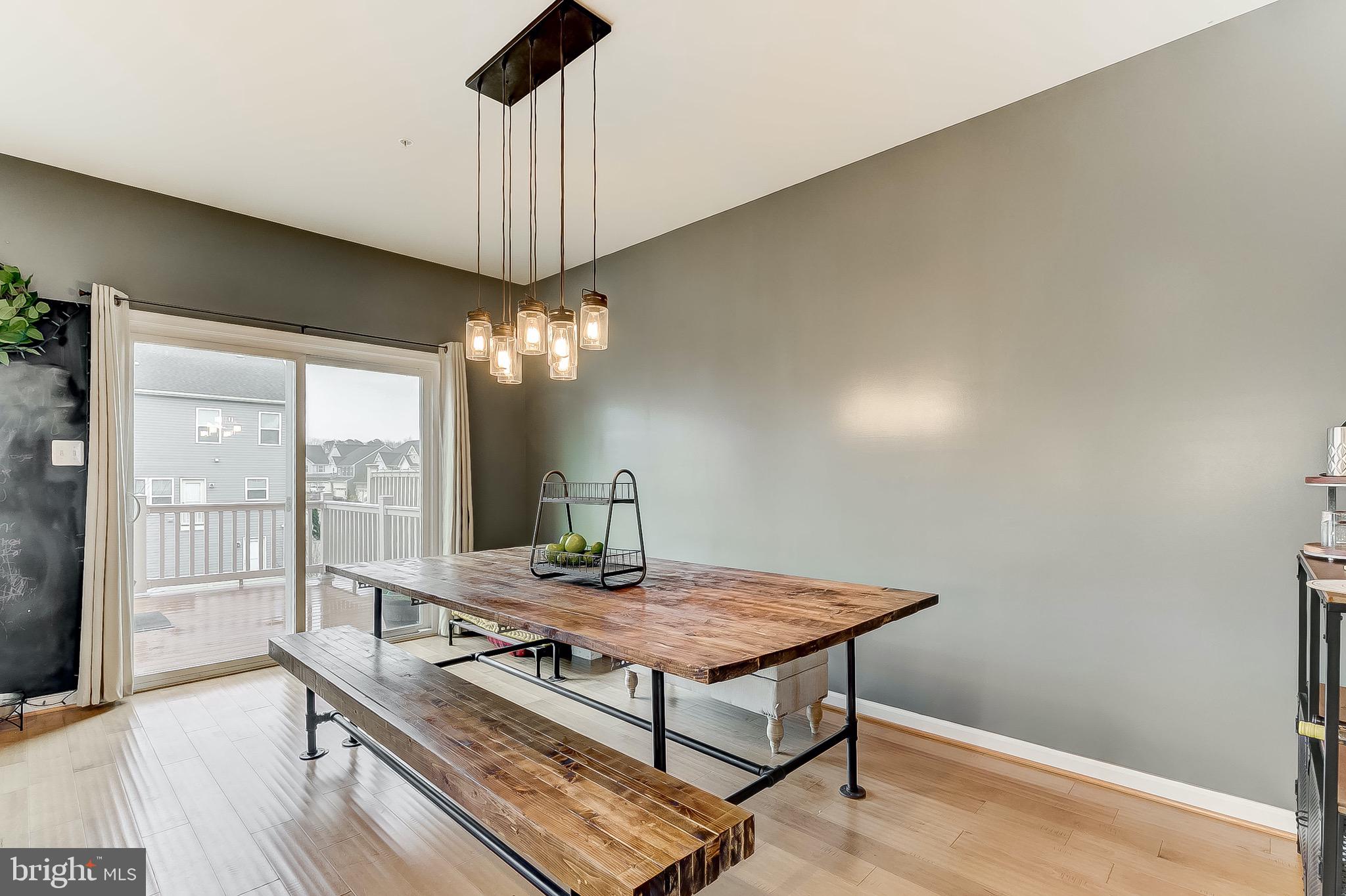 CREEKSIDE VILLAGE AT TANYARD SPRINGS - Residential