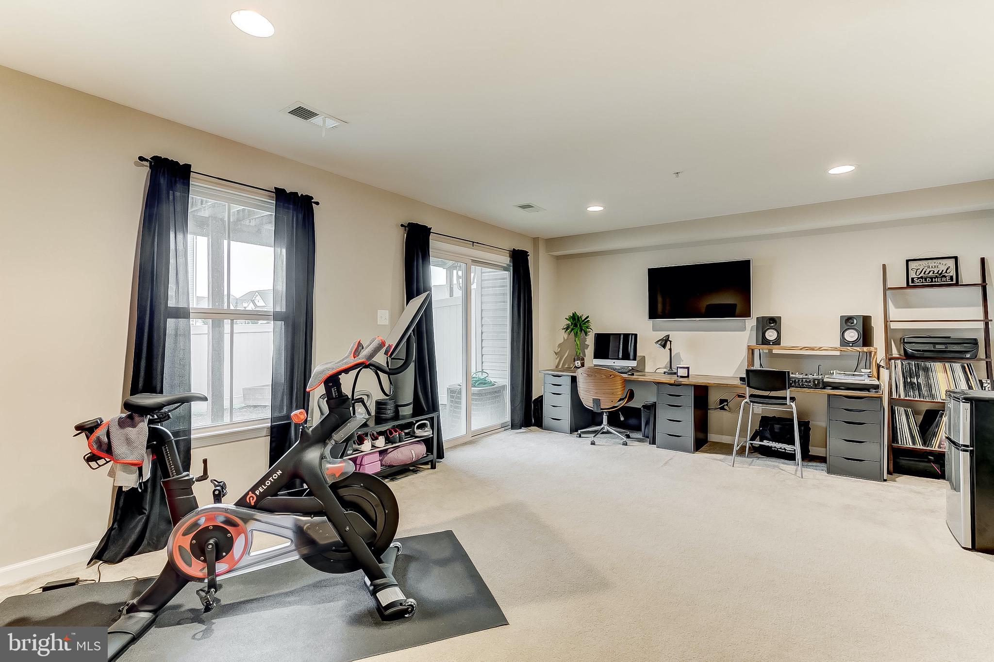 CREEKSIDE VILLAGE AT TANYARD SPRINGS - Residential