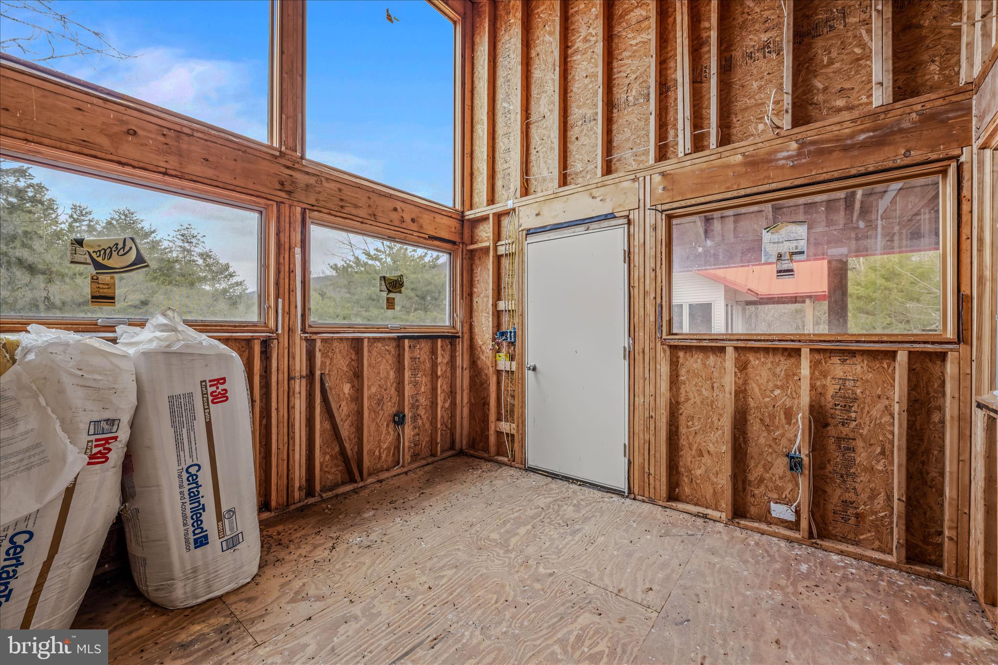 BIRCH CREEK - Residential