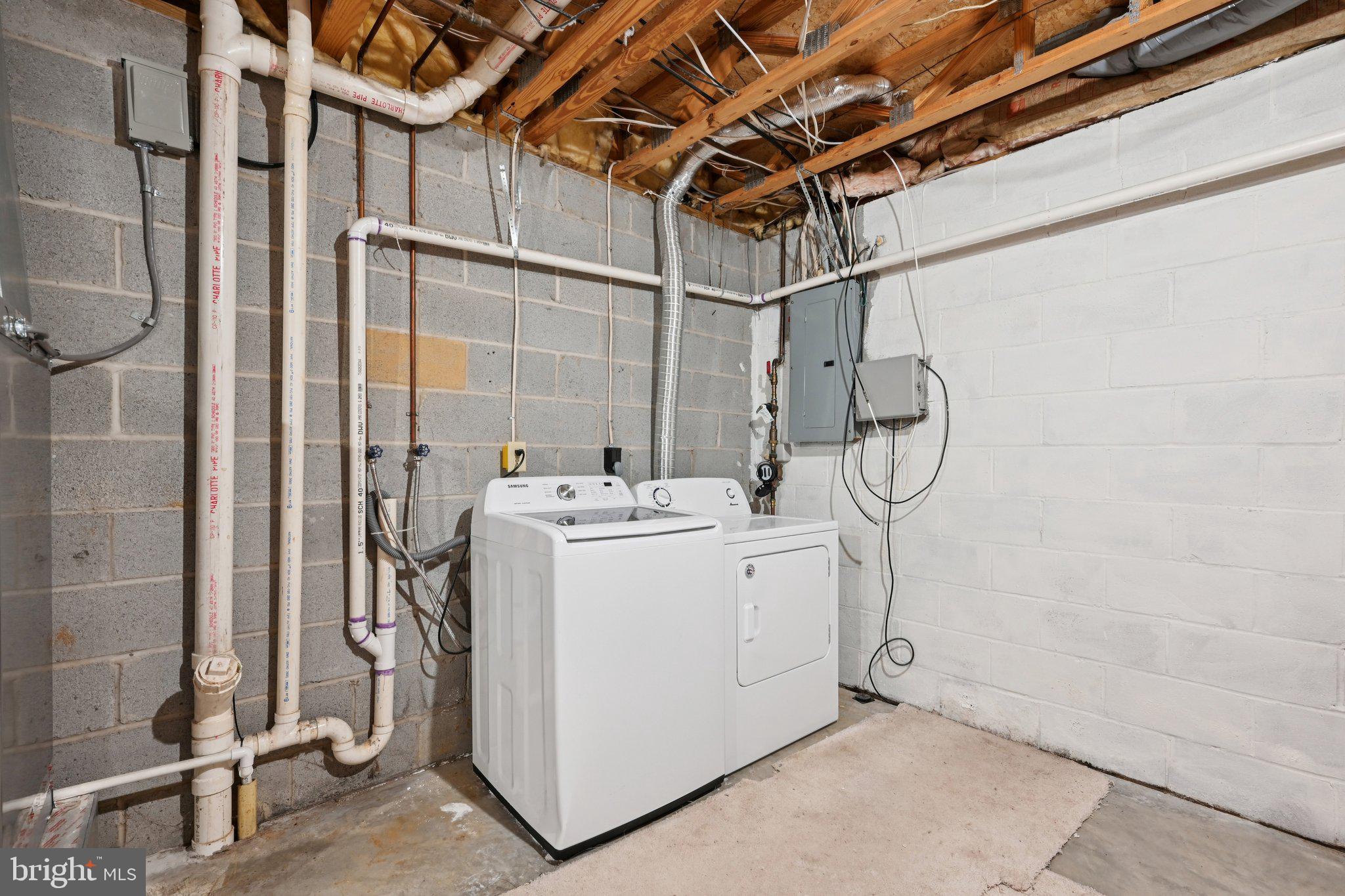 OLD FIELDS - Residential