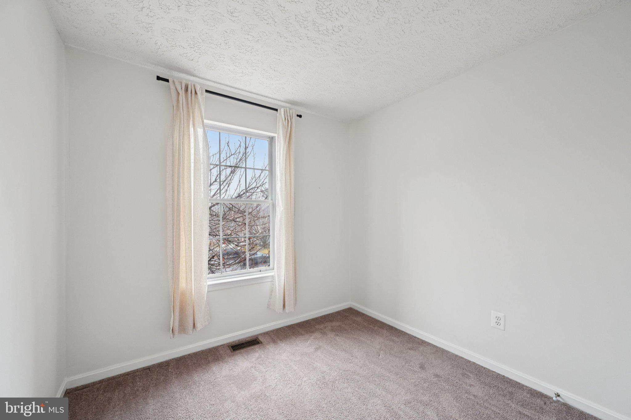 OLD FIELDS - Residential