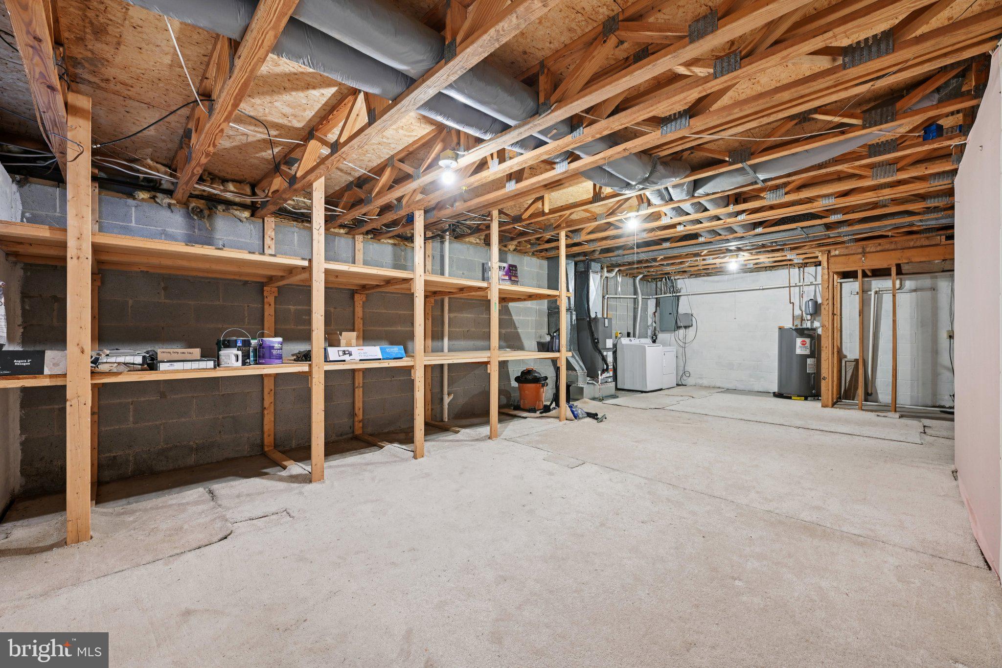 OLD FIELDS - Residential