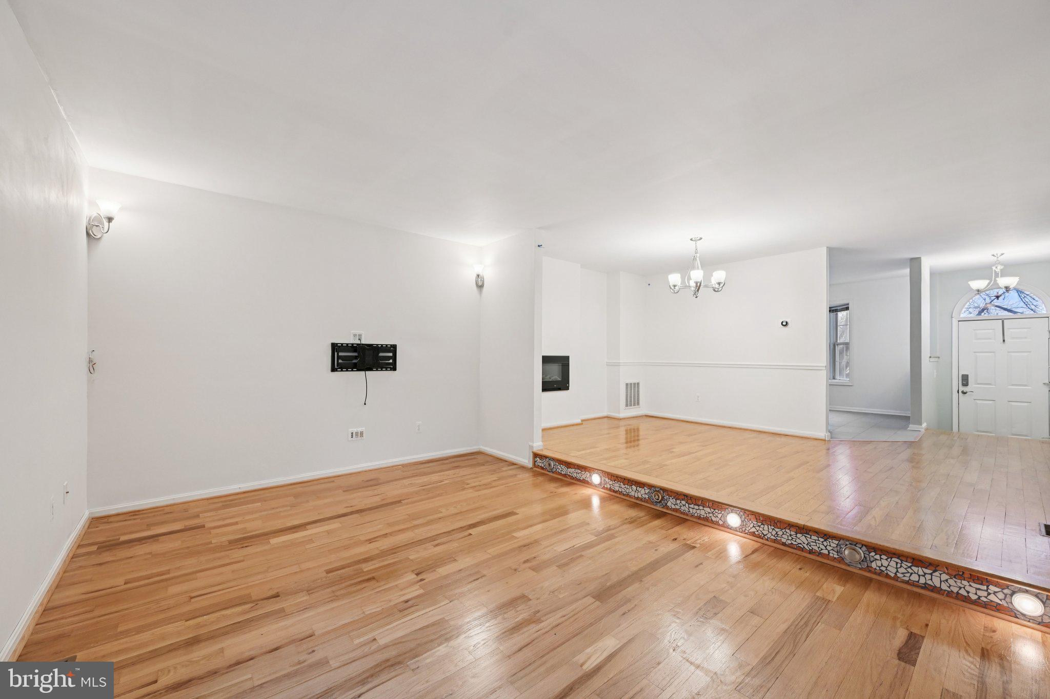 OLD FIELDS - Residential