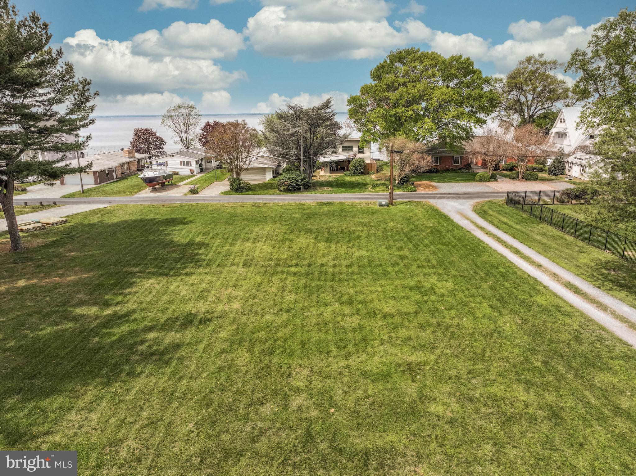 REYNOLDS AVENUE