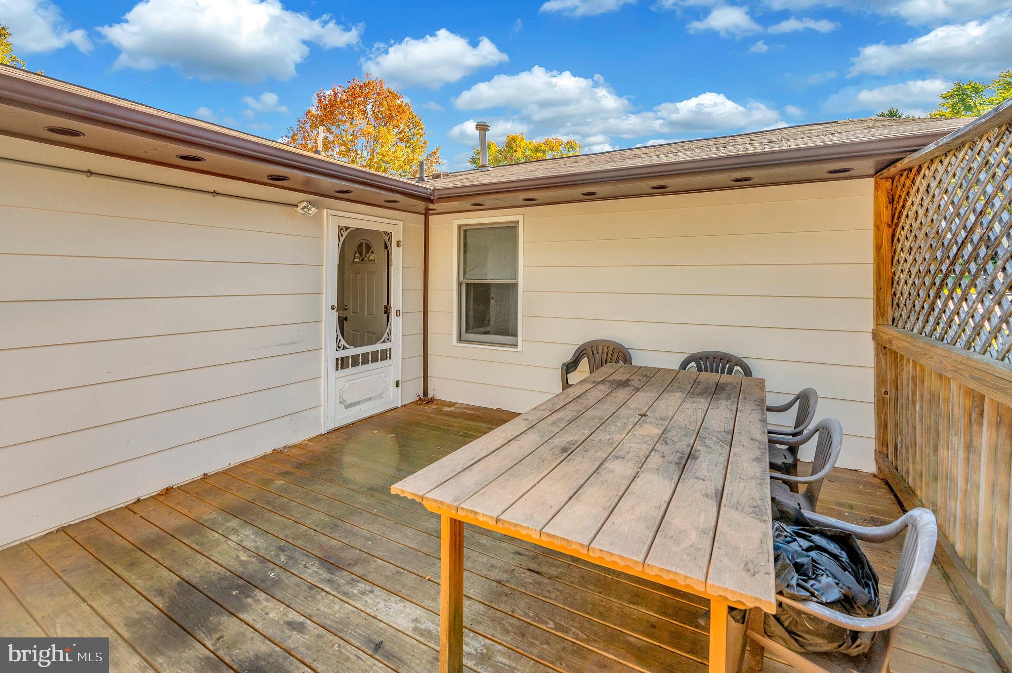 CHANCELLOR GREEN - Residential