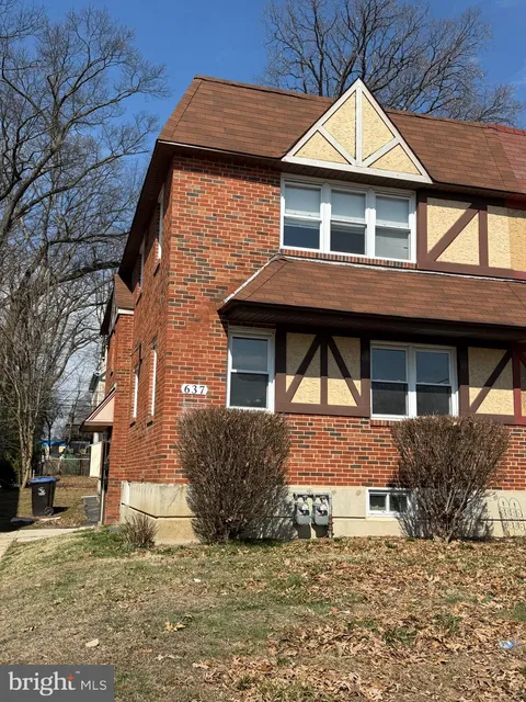 637 Hamilton Street, Norristown, PA MLS: PAMC2170194