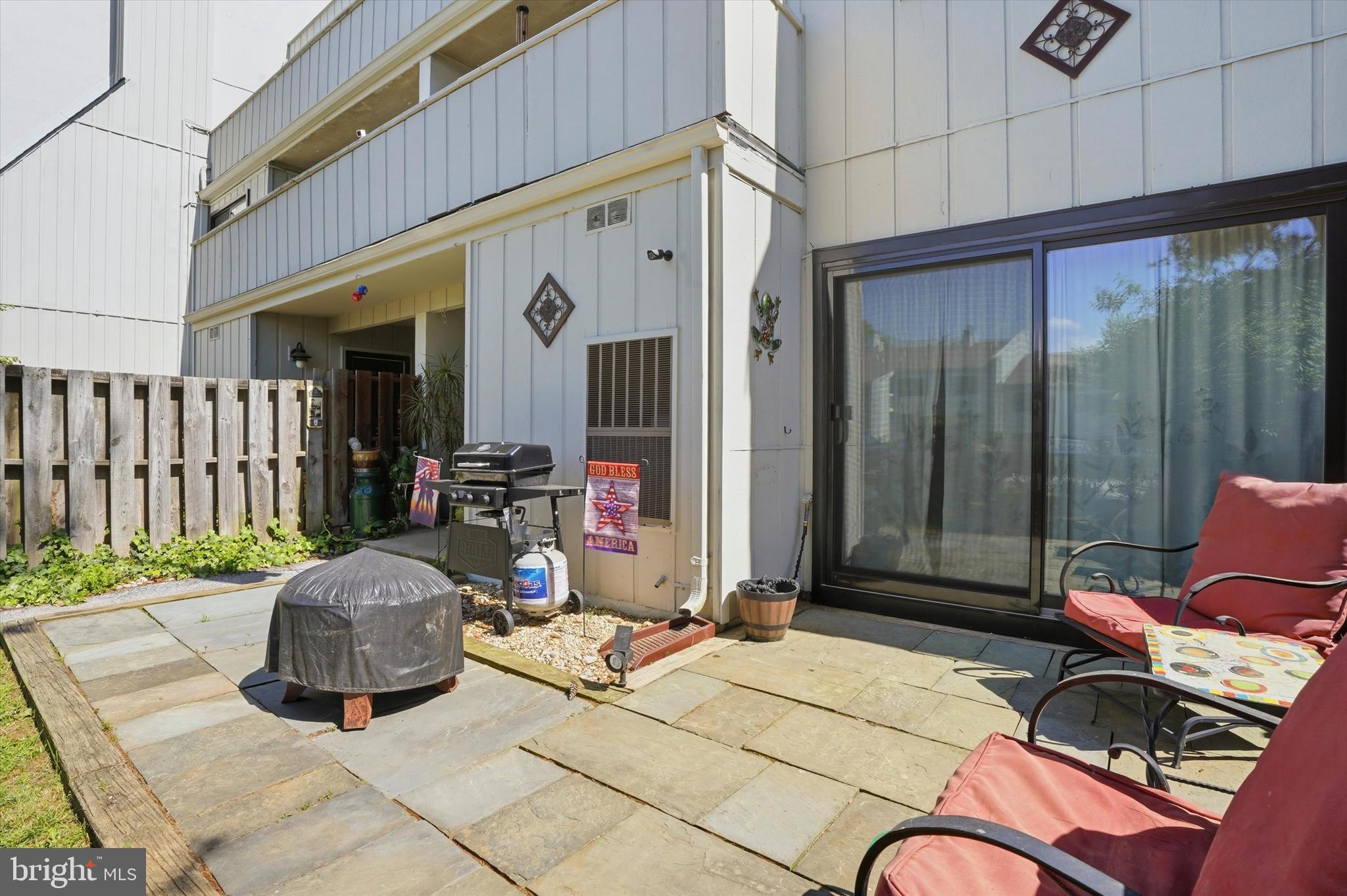 SUMMIT HOUSE - Residential