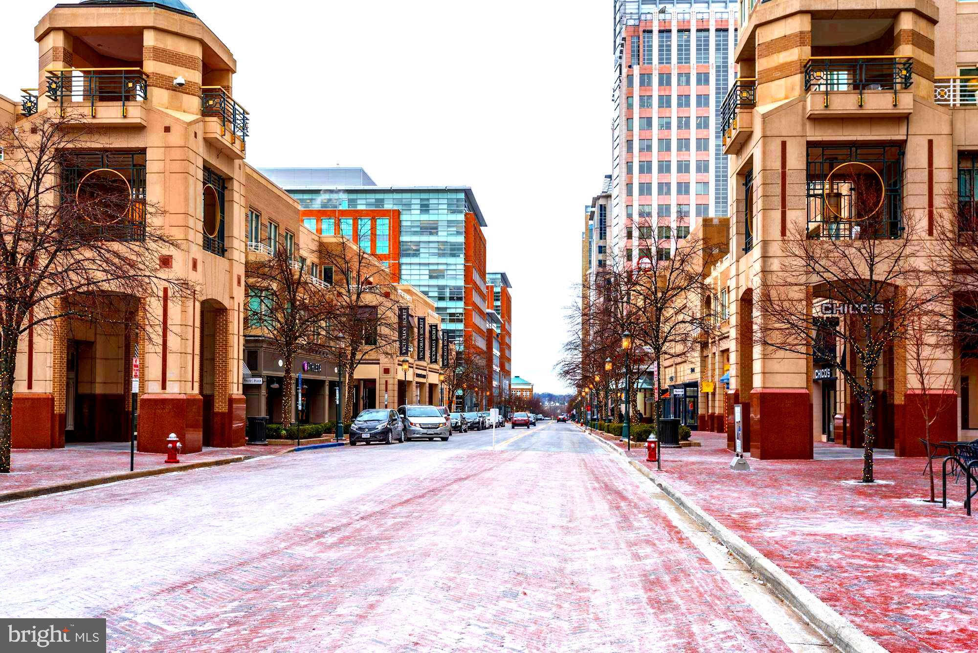 STRATFORD CONDOMINIUMS - Residential