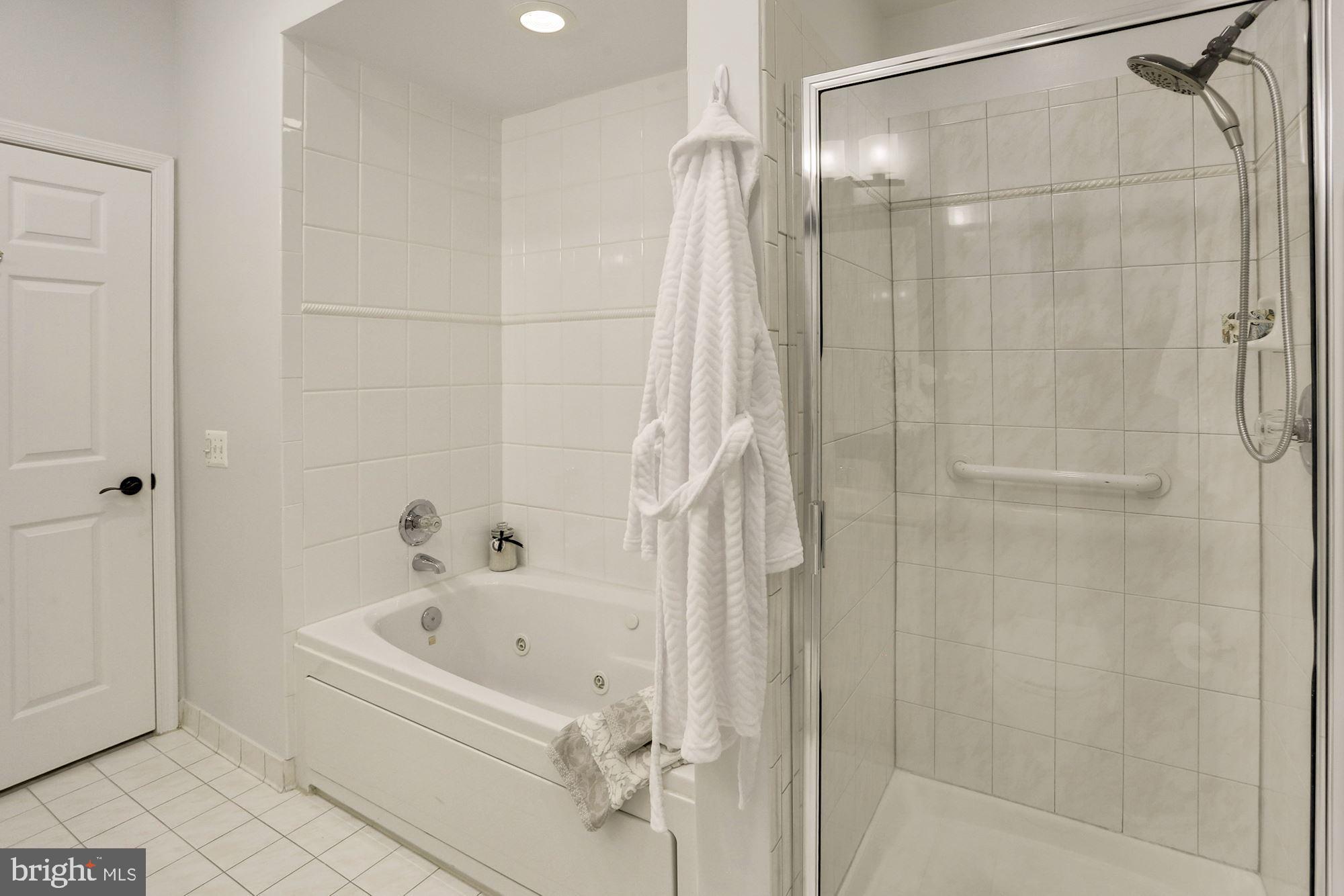 STRATFORD CONDOMINIUMS - Residential