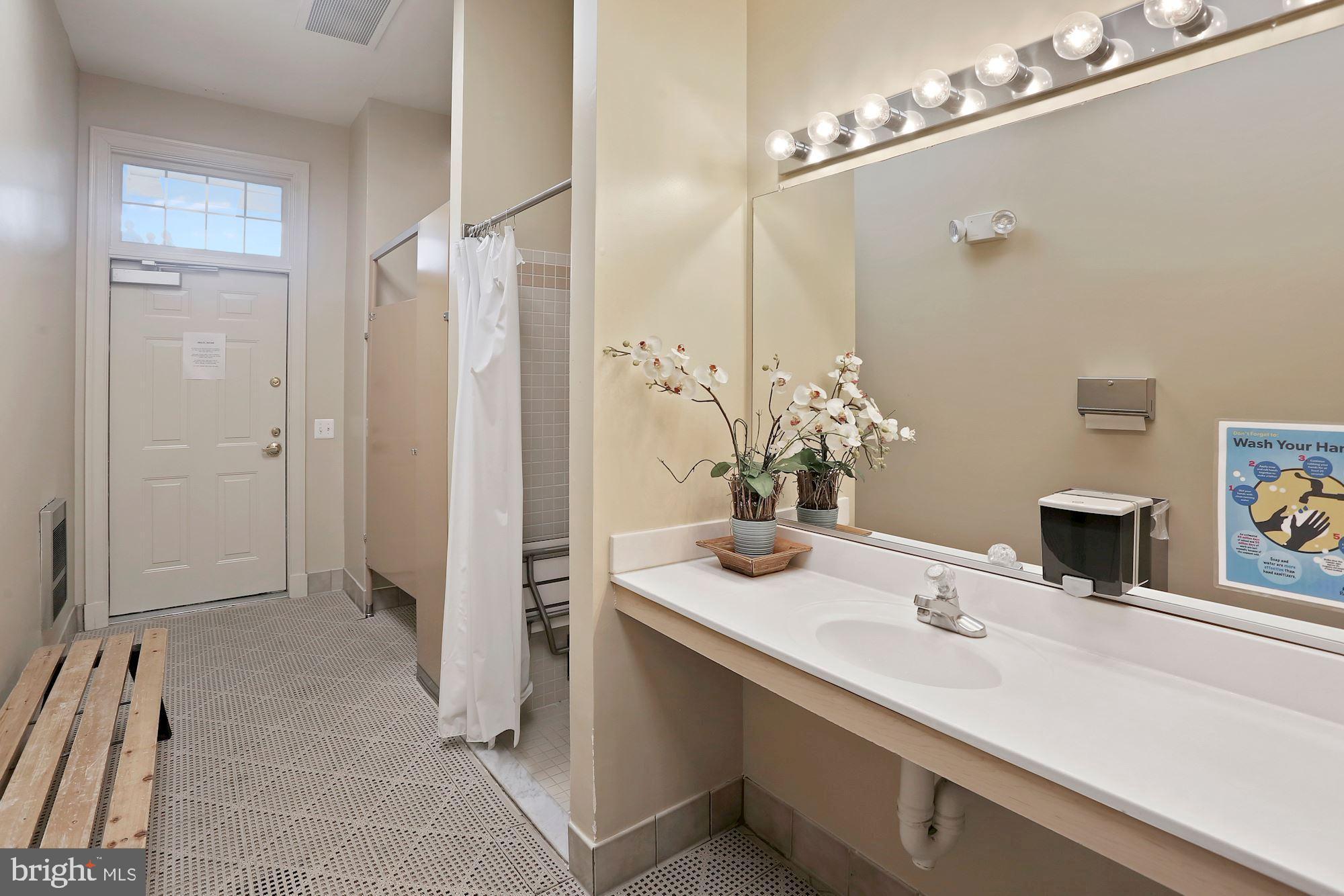 STRATFORD CONDOMINIUMS - Residential