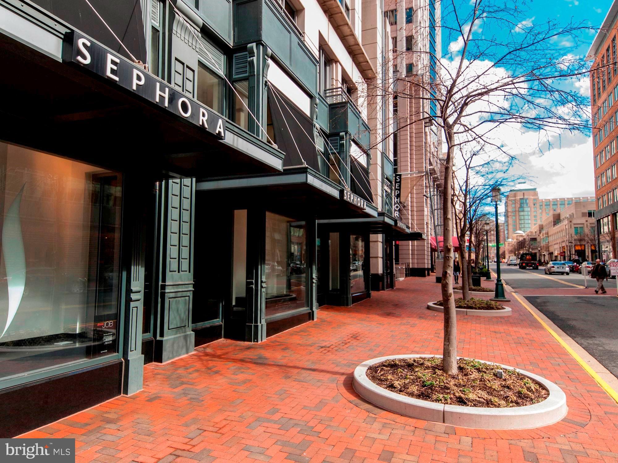 STRATFORD CONDOMINIUMS - Residential