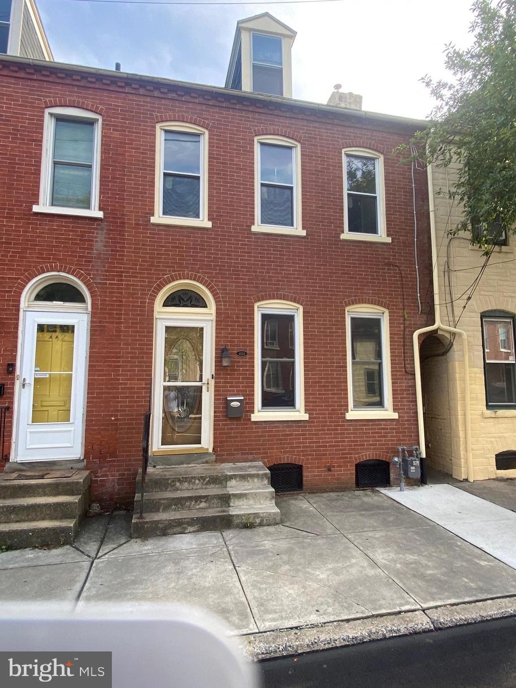 Photo of 444 W Lemon Street, Lancaster, PA 17603 (MLS # PALA2041234)