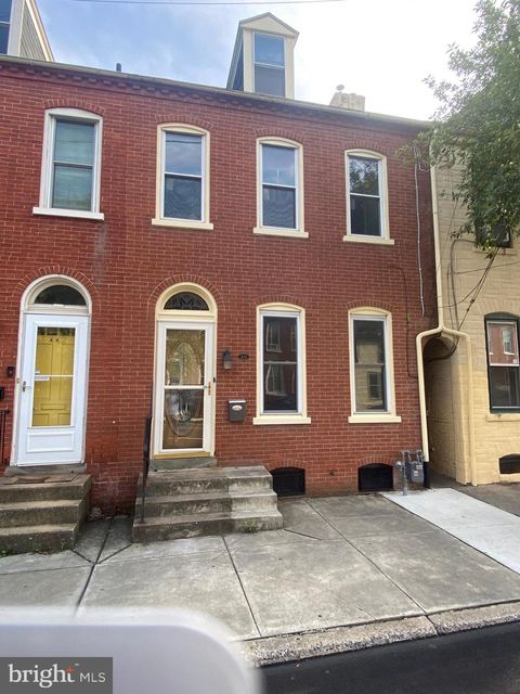 Photo of 444 W Lemon Street, Lancaster, PA 17603 (MLS # PALA2041234)