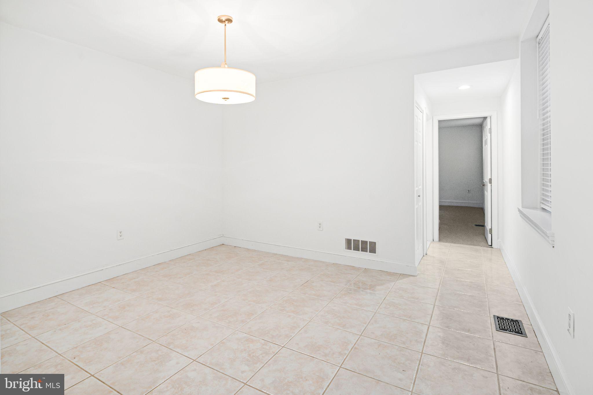 WASHINGTON SQ WEST - Residential