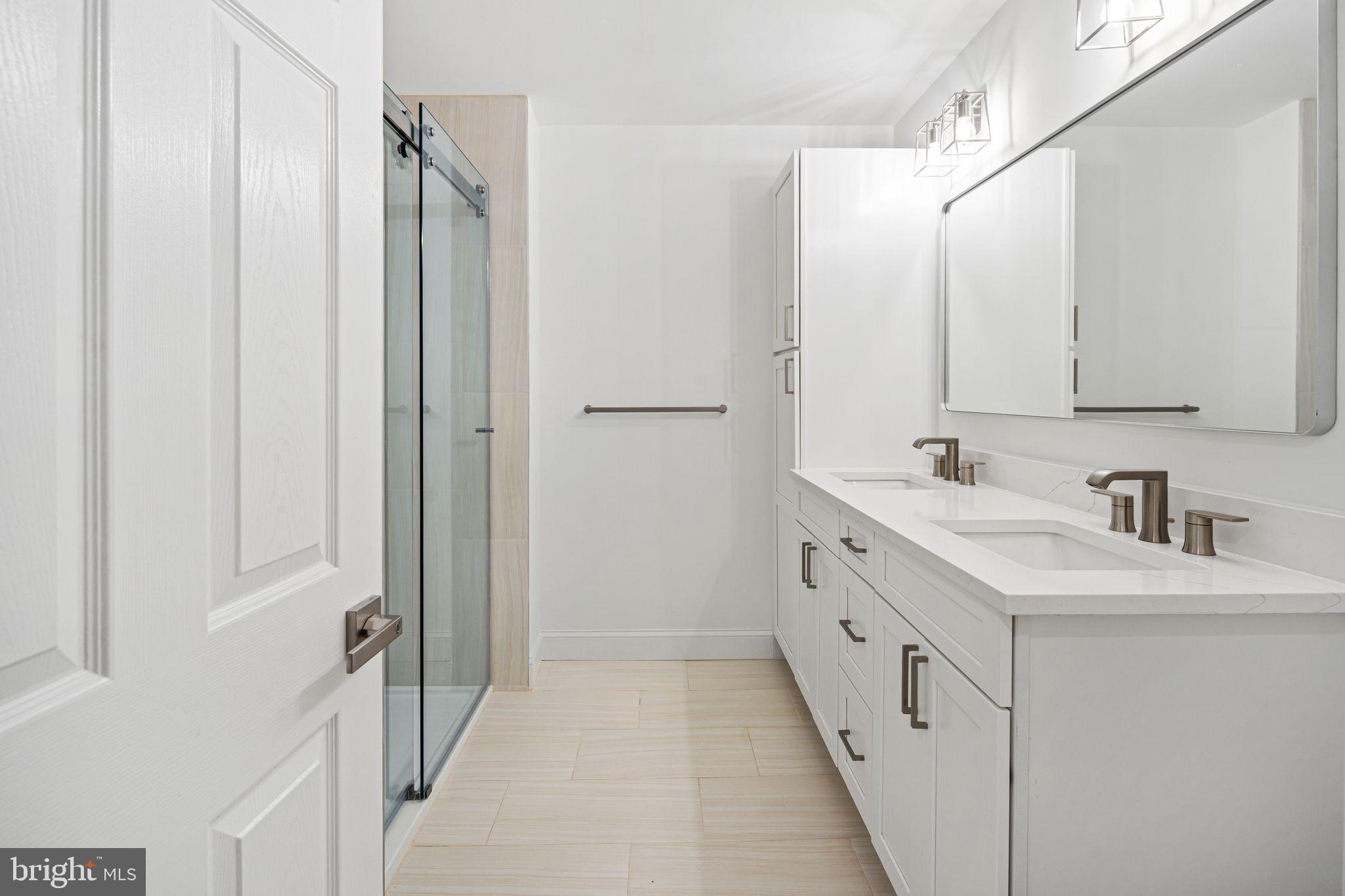 WASHINGTON SQ WEST - Residential