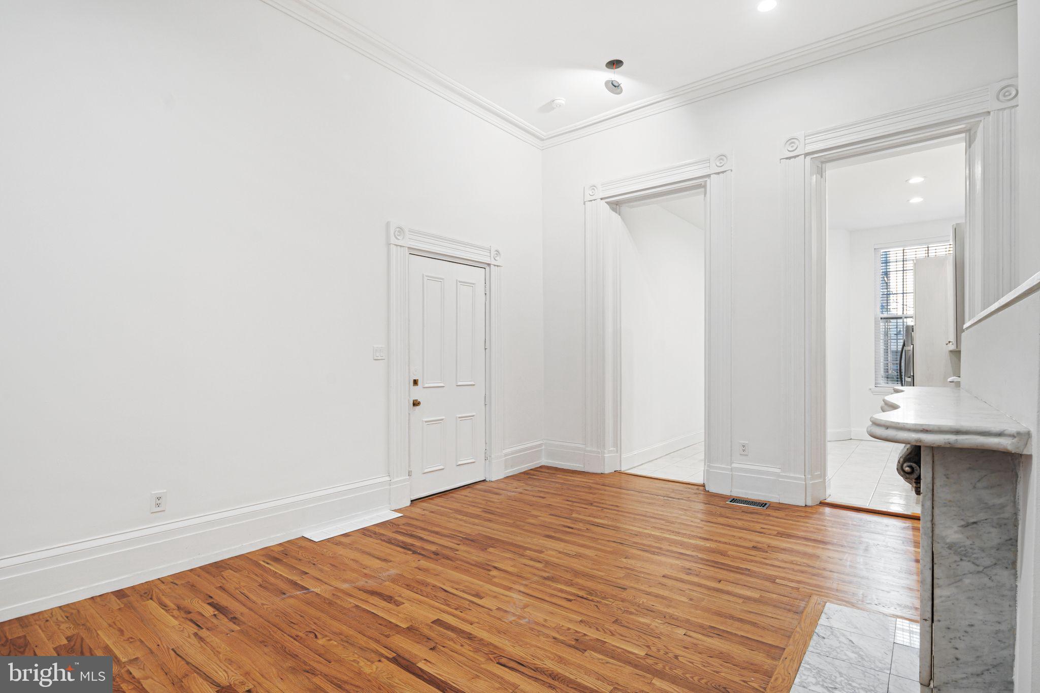 WASHINGTON SQ WEST - Residential