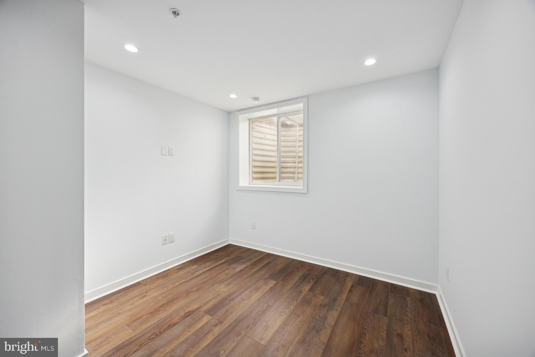 GRADUATE HOSPITAL - Residential