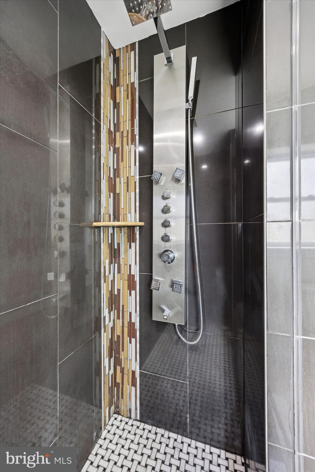 GRADUATE HOSPITAL - Residential