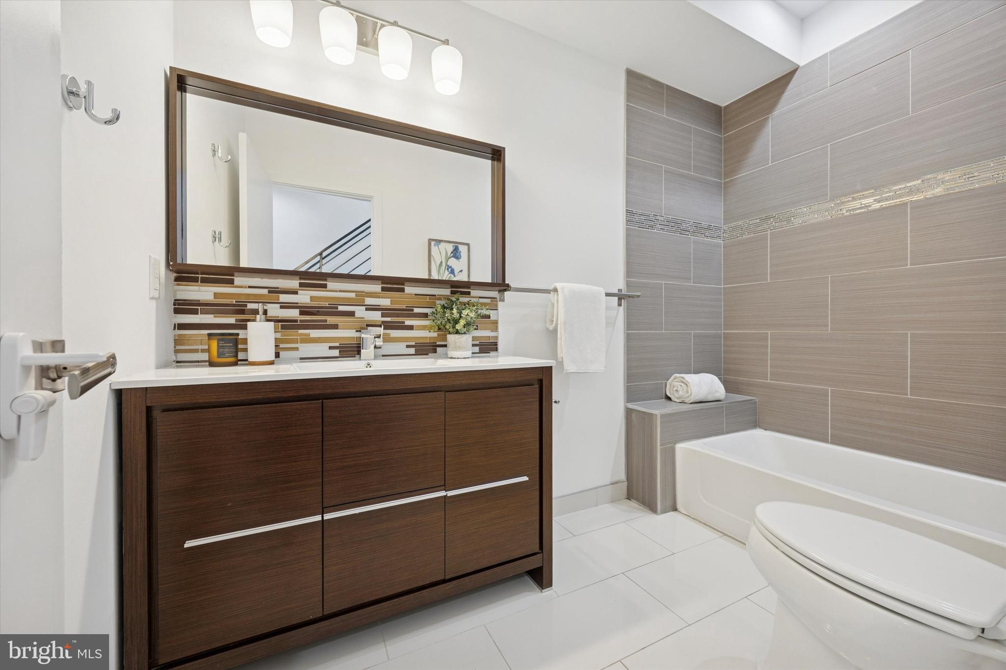 GRADUATE HOSPITAL - Residential