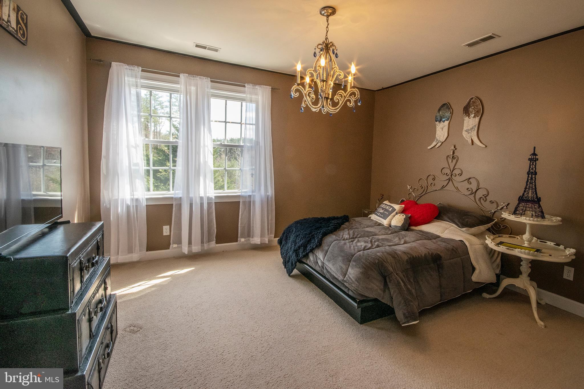 MANSFIELD MANOR - Residential