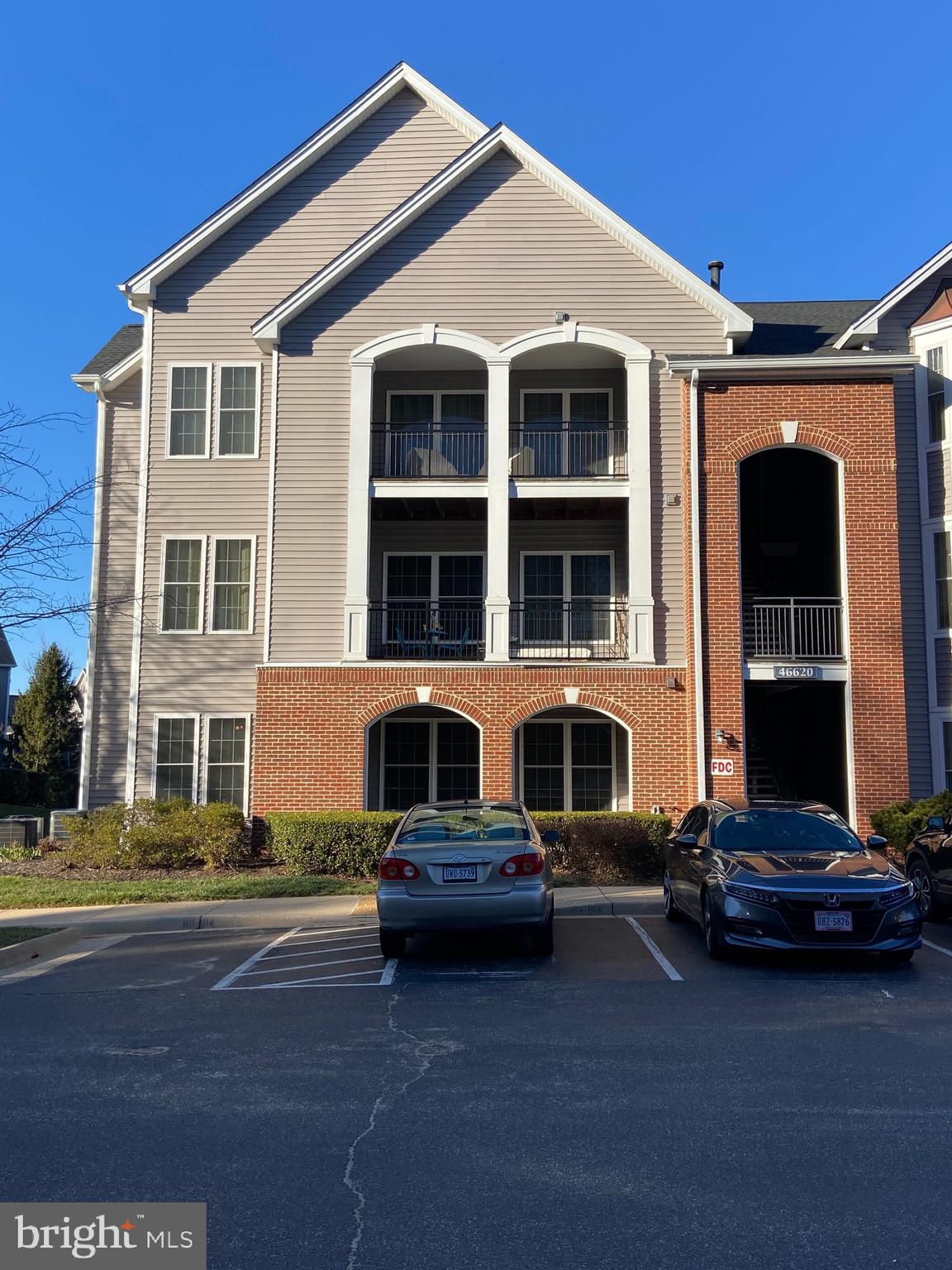 RIVERBEND AT CASCADES - Residential Lease
