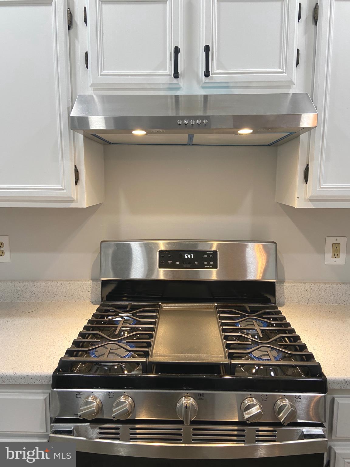 RIVERBEND AT CASCADES - Residential Lease