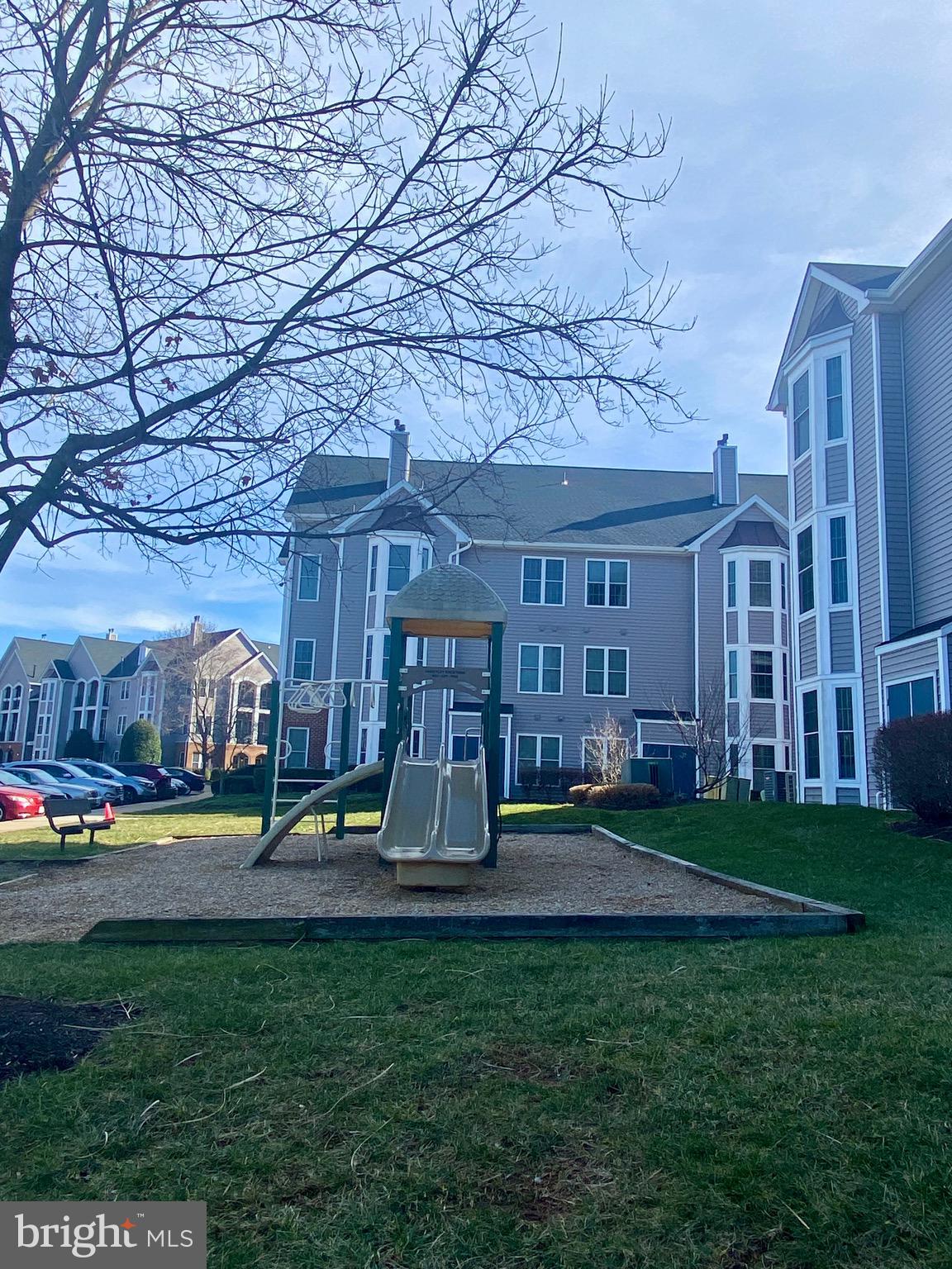 RIVERBEND AT CASCADES - Residential Lease