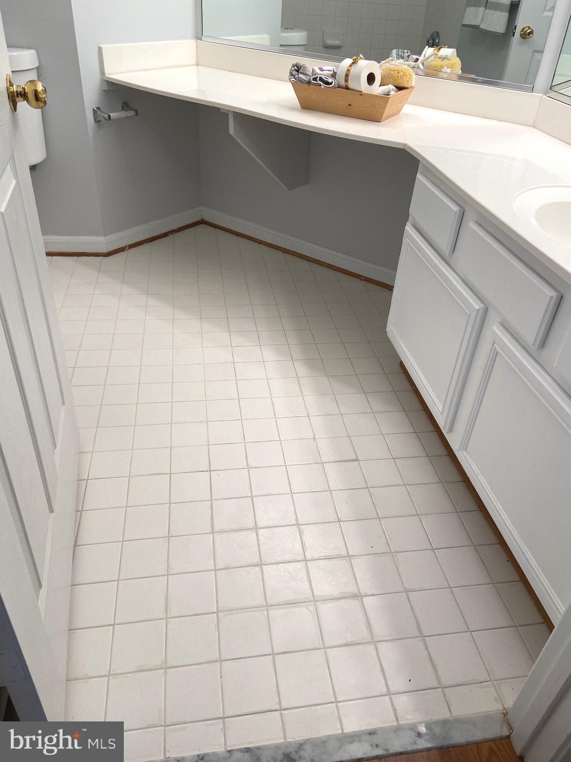 RIVERBEND AT CASCADES - Residential Lease