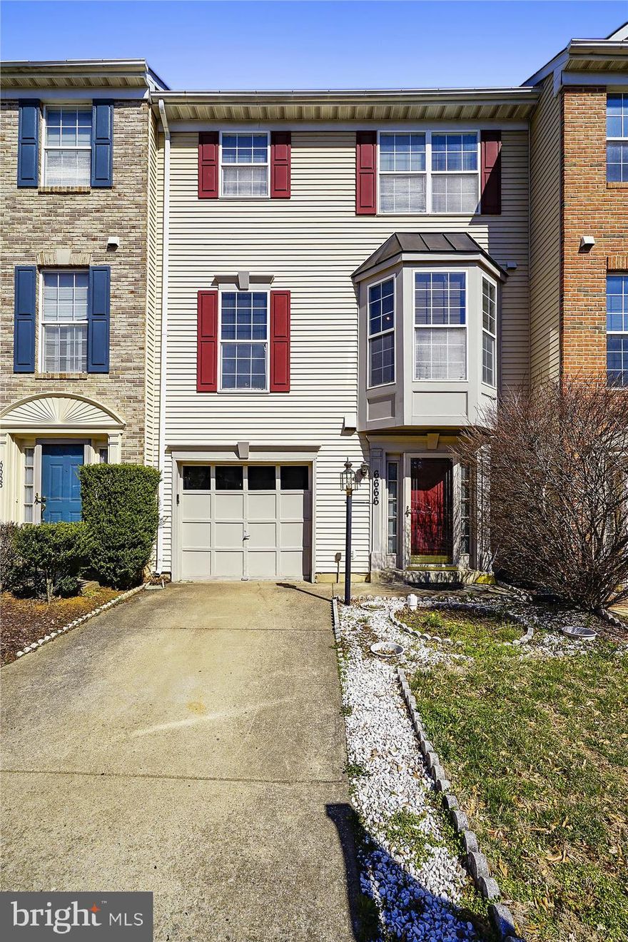 All offers reviewed Monday 25th at 6pm.  Showings on Saturday 23rd and Sunday 24th 2-4pm ONLY. This beautiful 3-bedroom 2 full 2 half-bathroom townhouse features a brightly lit main level with gorgeous hardwood floors throughout.  The well-kept u-shaped kitchen has an in-kitchen pantry, double wall ovens, and a glass cooktop.  With access to the upper level of the two-level deck, there is lots of natural light and allows lots of entertaining options.   The master bedroom has an en-suite bath that features a jacuzzi bathtub and stand-alone glass shower. The entry level has a large family room with a fireplace.  There are several windows that keep the bottom level light, sliding glass doors give access to the lower deck.  Outdoor stairs connect the two decks that back to woods allowing privacy while enjoying the outdoors. With easy access to 95 and 495, the location of this home is hard to beat.  Enjoy the ease of 6666 Kelsey Point Circle, Alexandria, VA 2231! Come by during the Open House to take a look!  Contact listing agent with any questions!