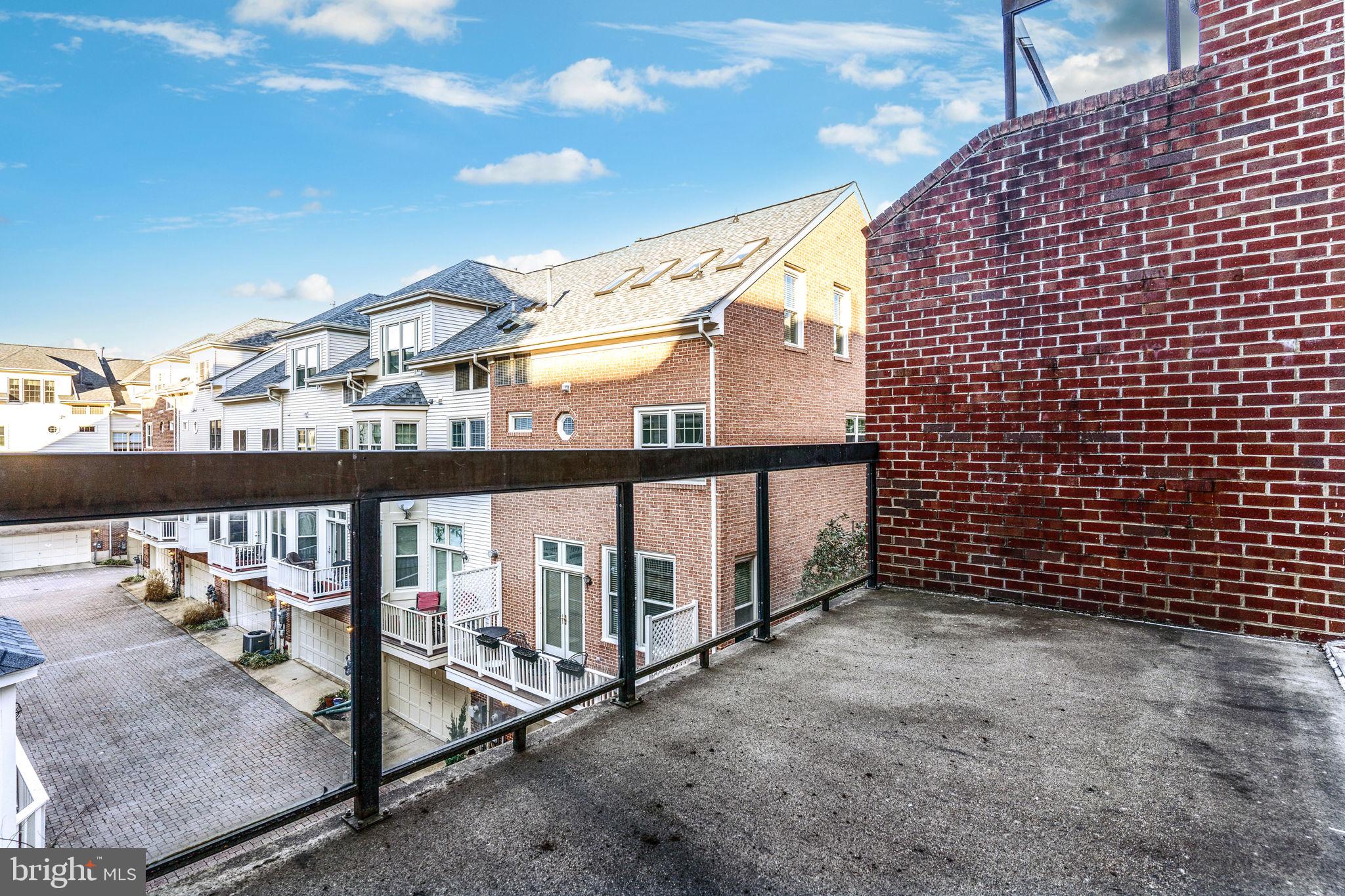 SUMMERWALK - Residential Lease