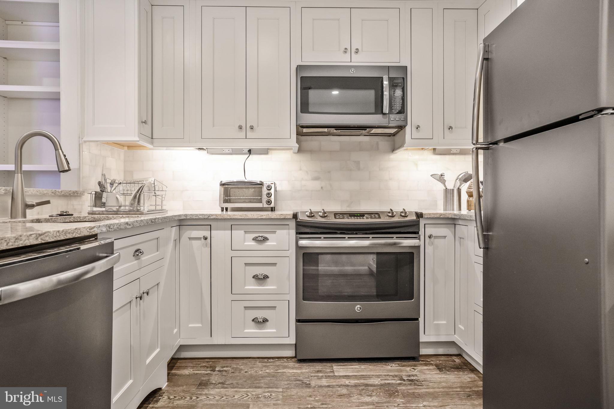 SUMMERWALK - Residential Lease