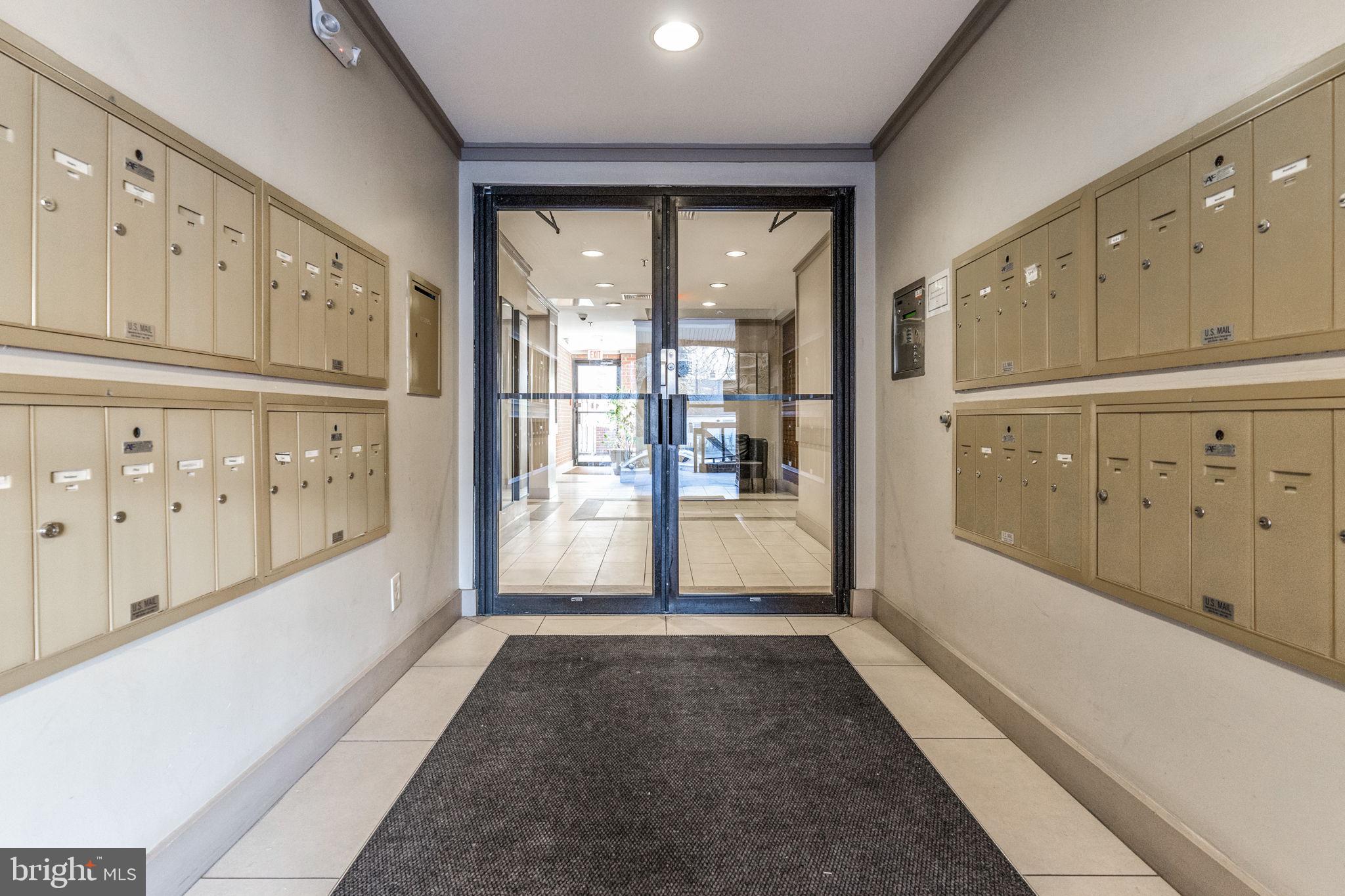 SUMMERWALK - Residential Lease