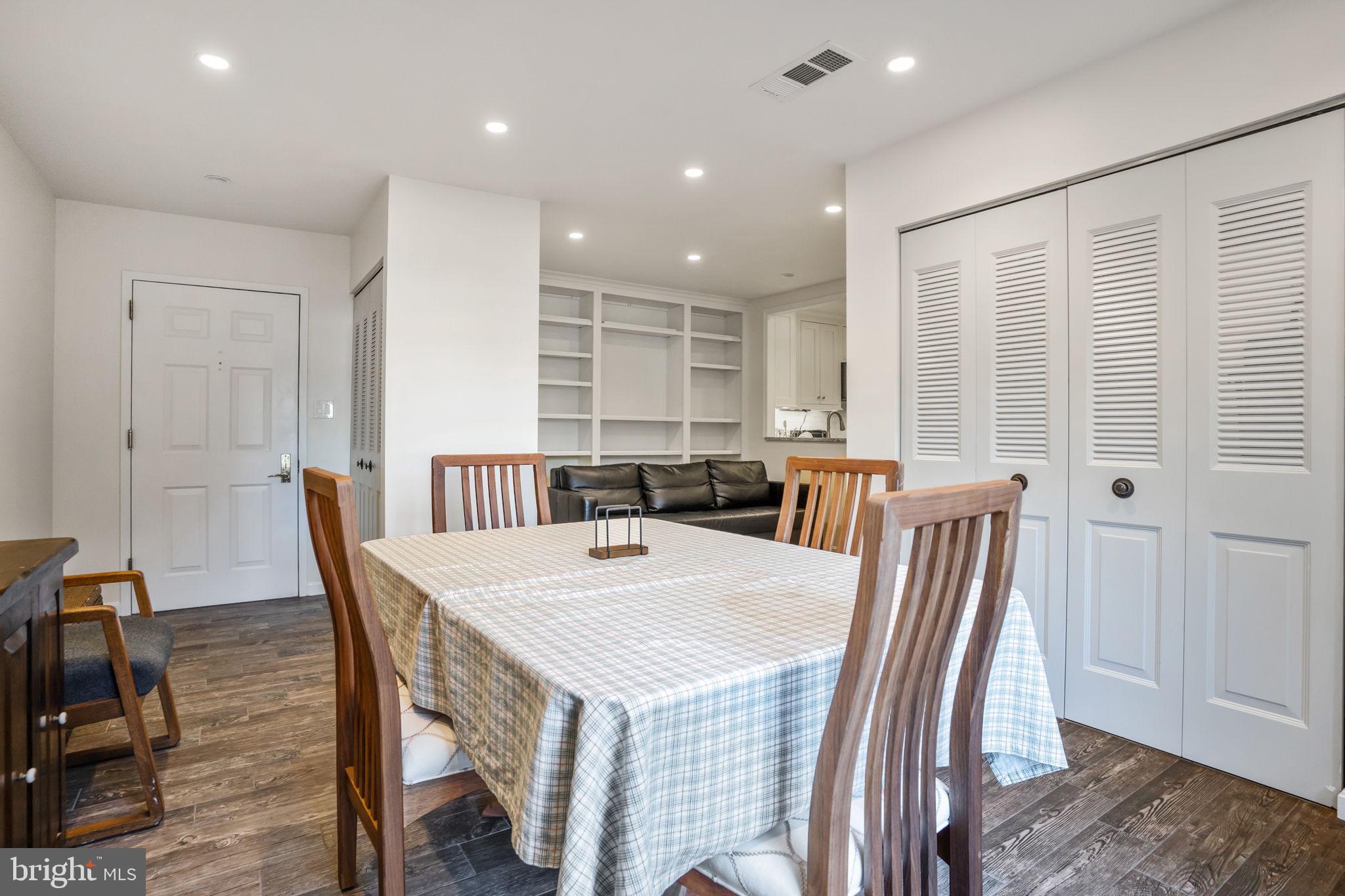 SUMMERWALK - Residential Lease