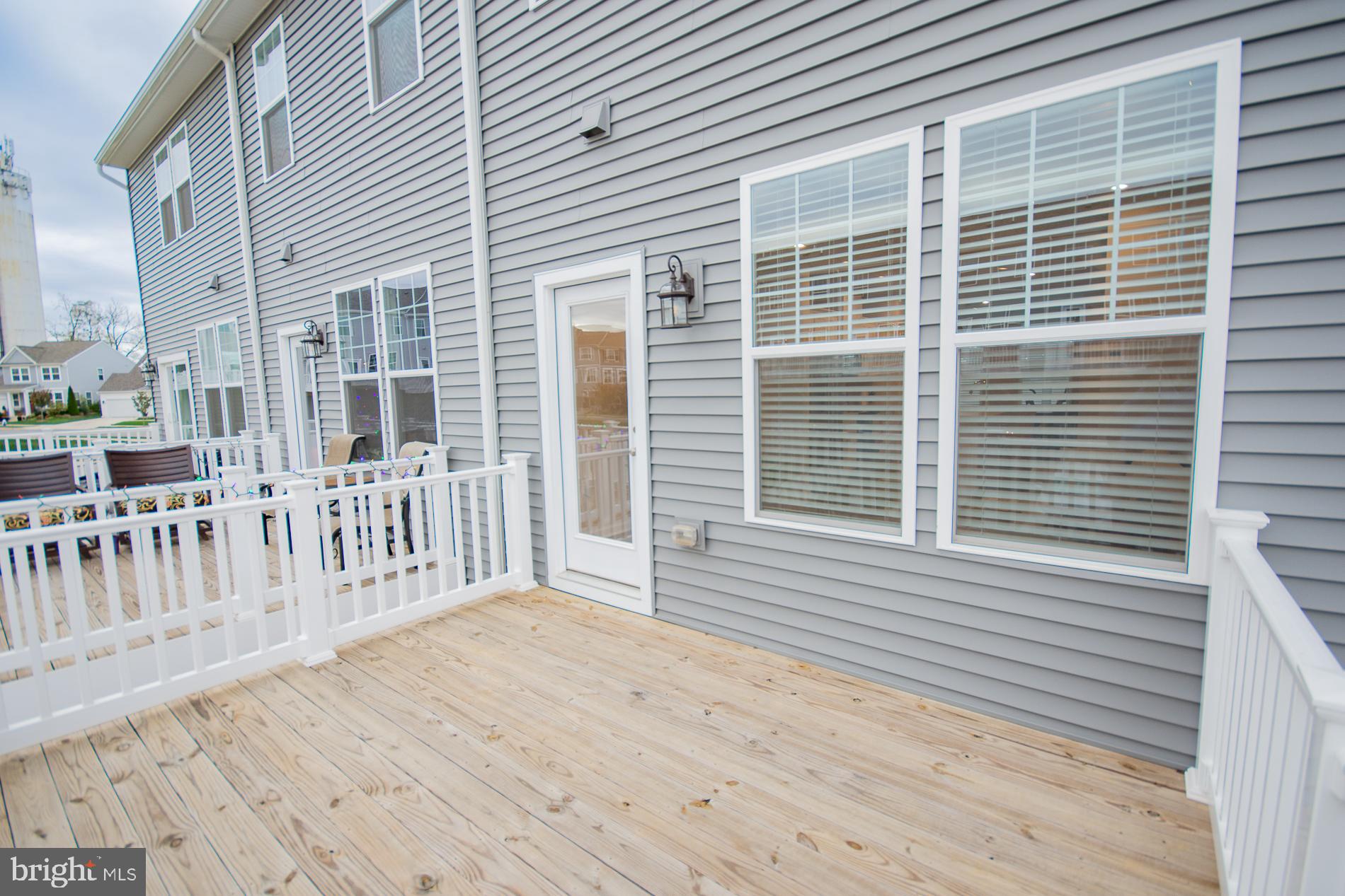 PRESIDENTS POINTE - Residential